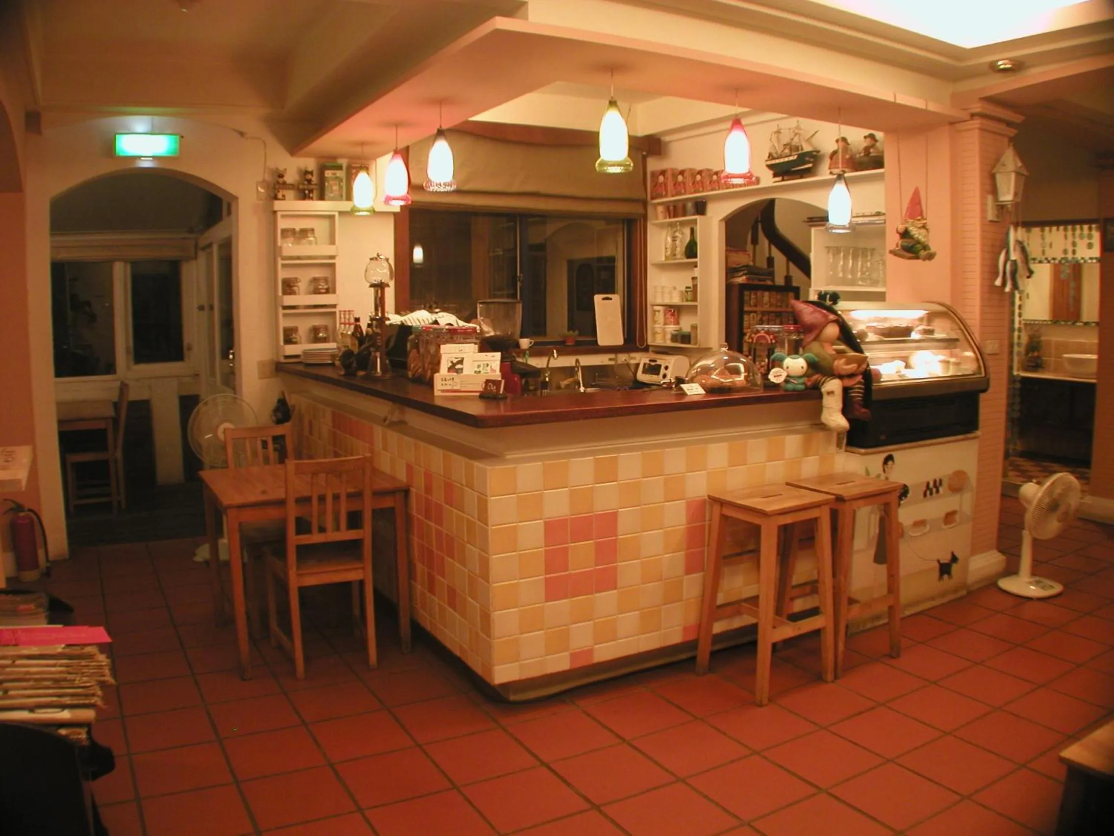 Restaurant/places to eat in Oia Cafe B&B