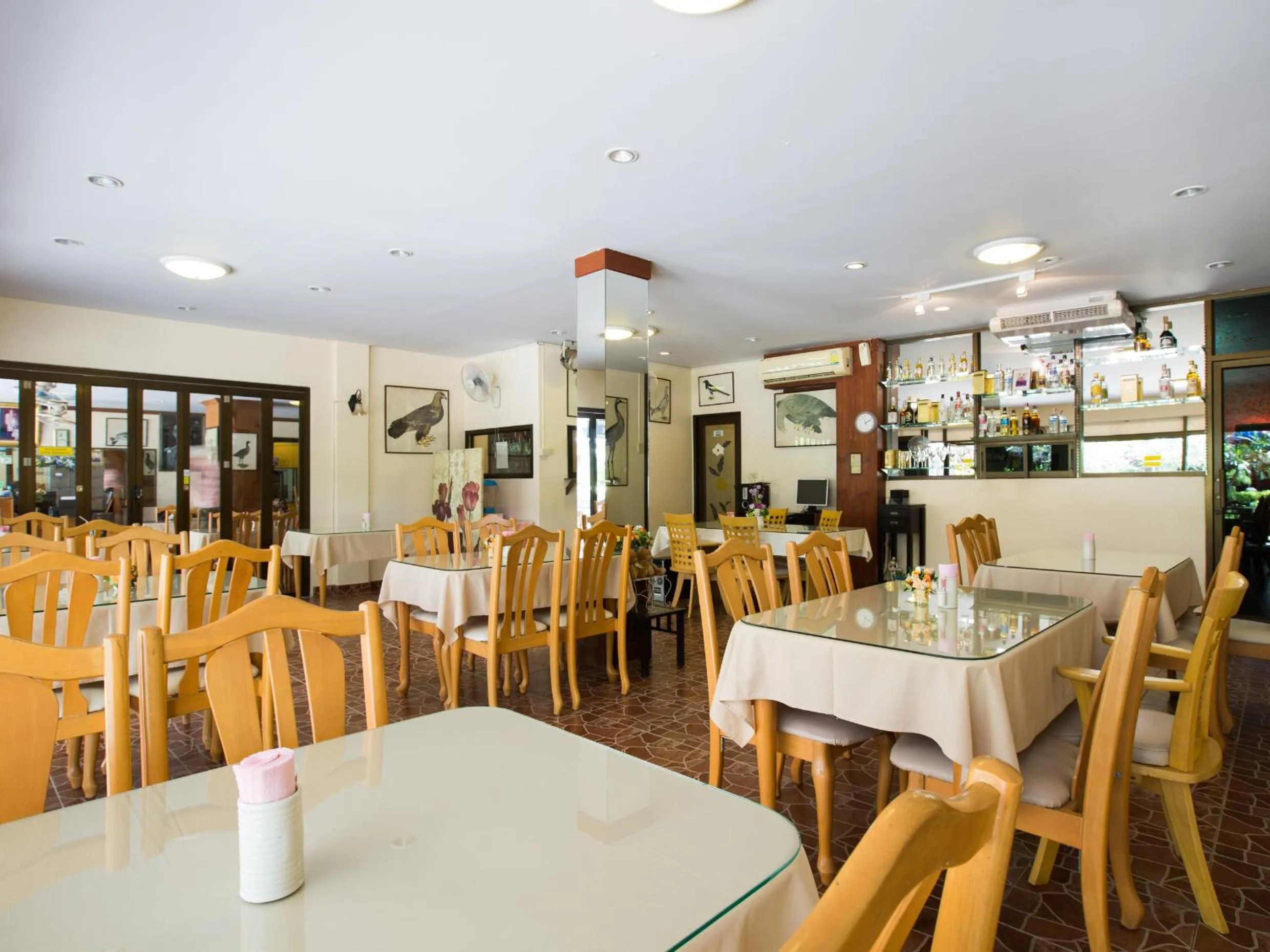 Restaurant/places to eat in Stefan's Guesthouse