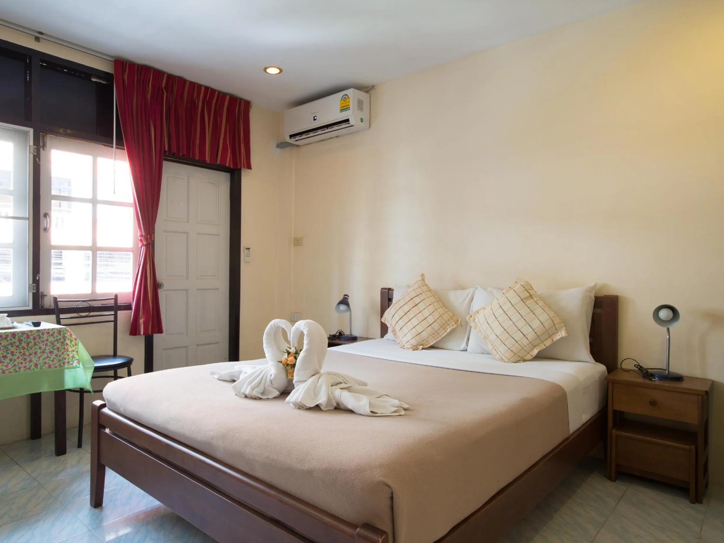 Bed in Stefan's Guesthouse