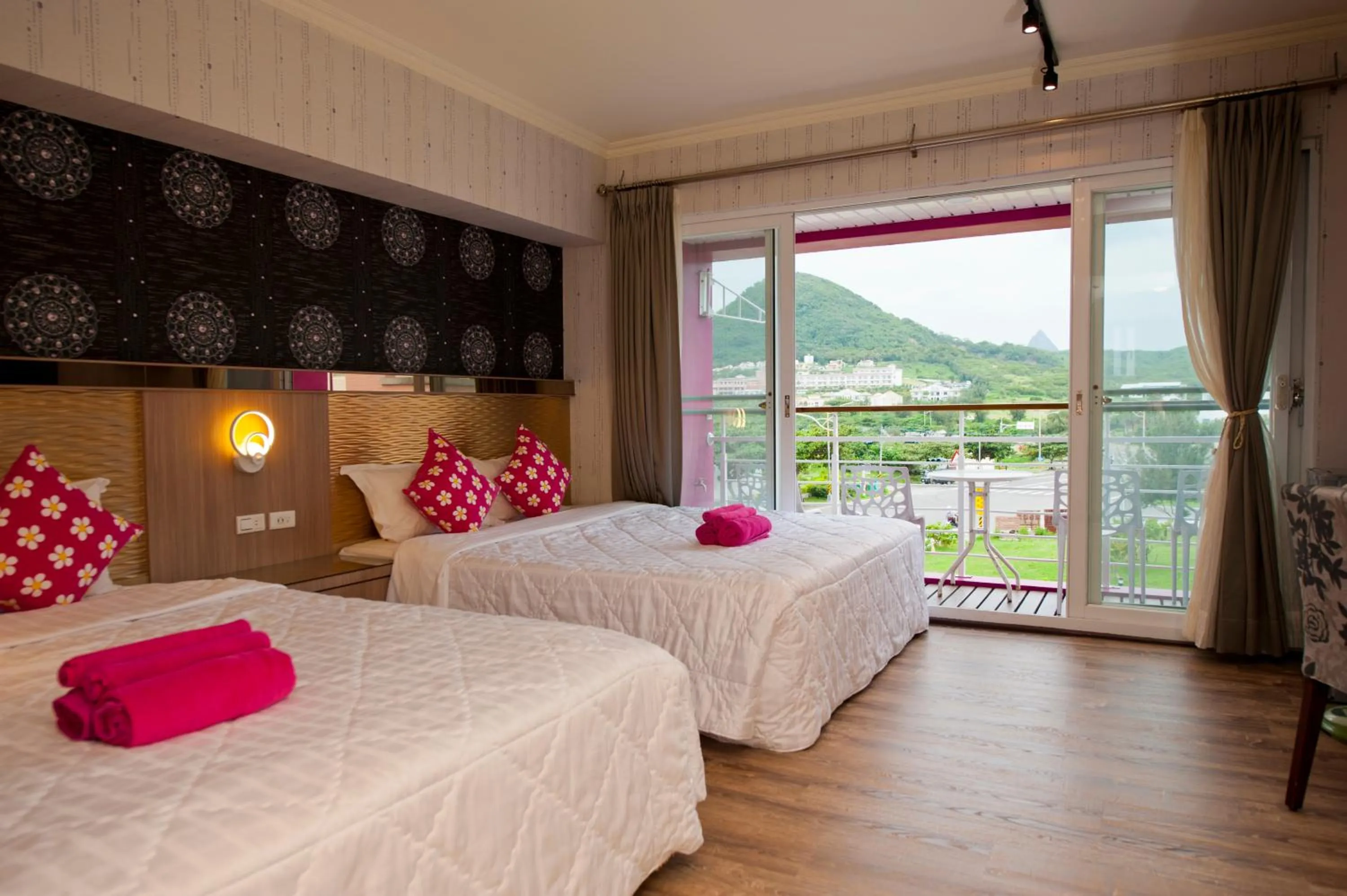 Bed in 墾丁品喬旅店