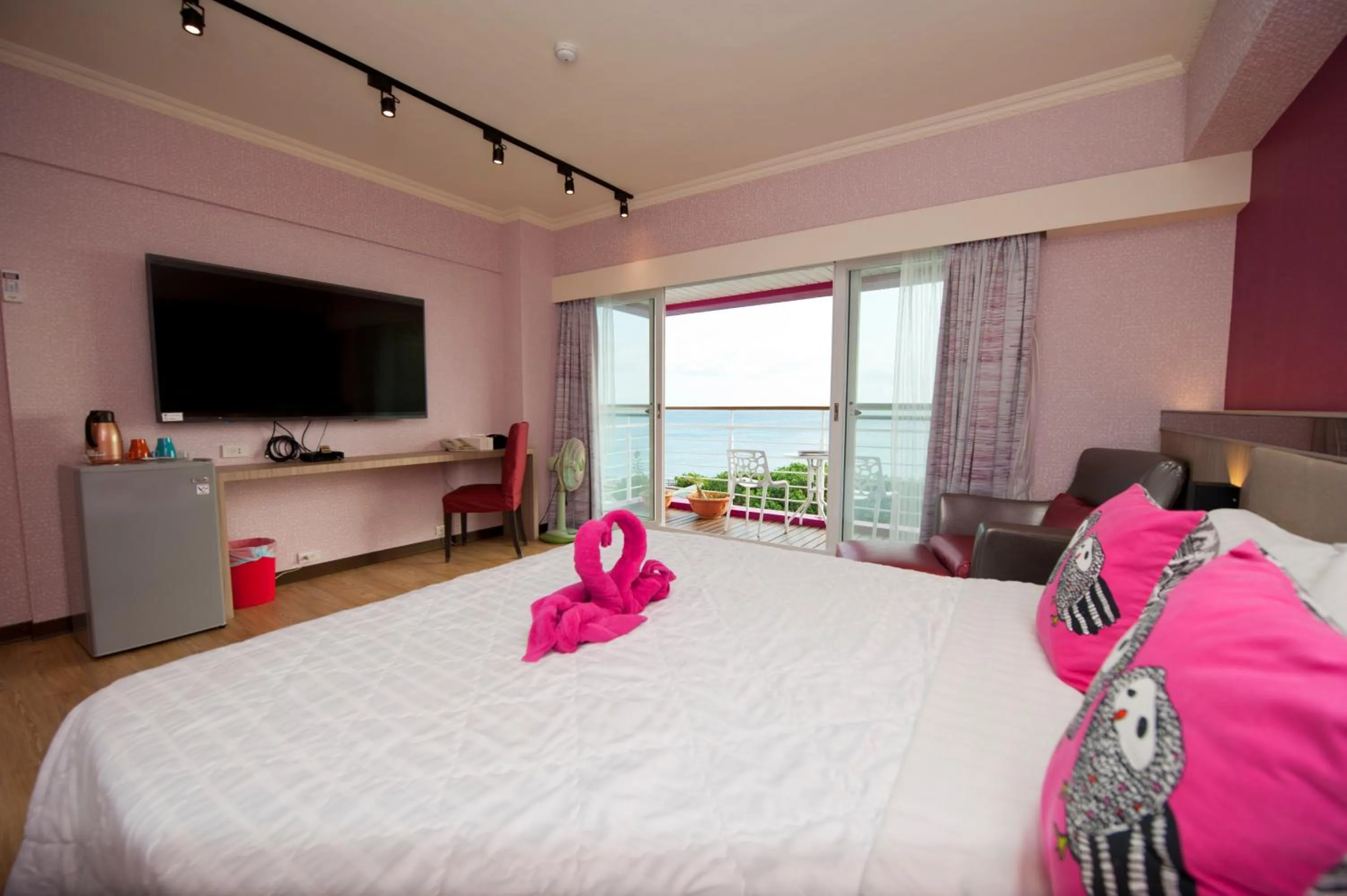 Bed in 墾丁品喬旅店