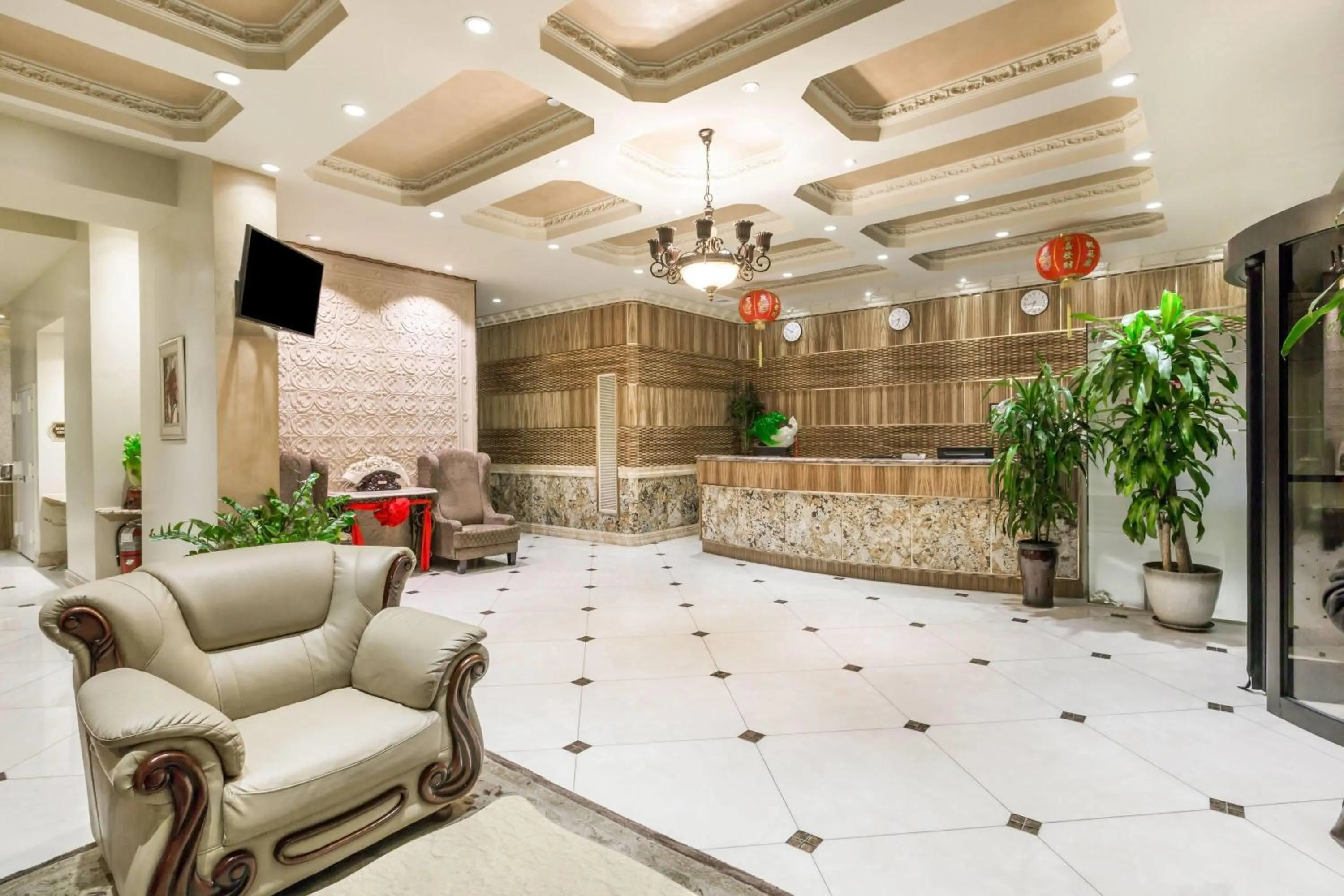 Lobby or reception in Ramada by Wyndham Flushing Queens