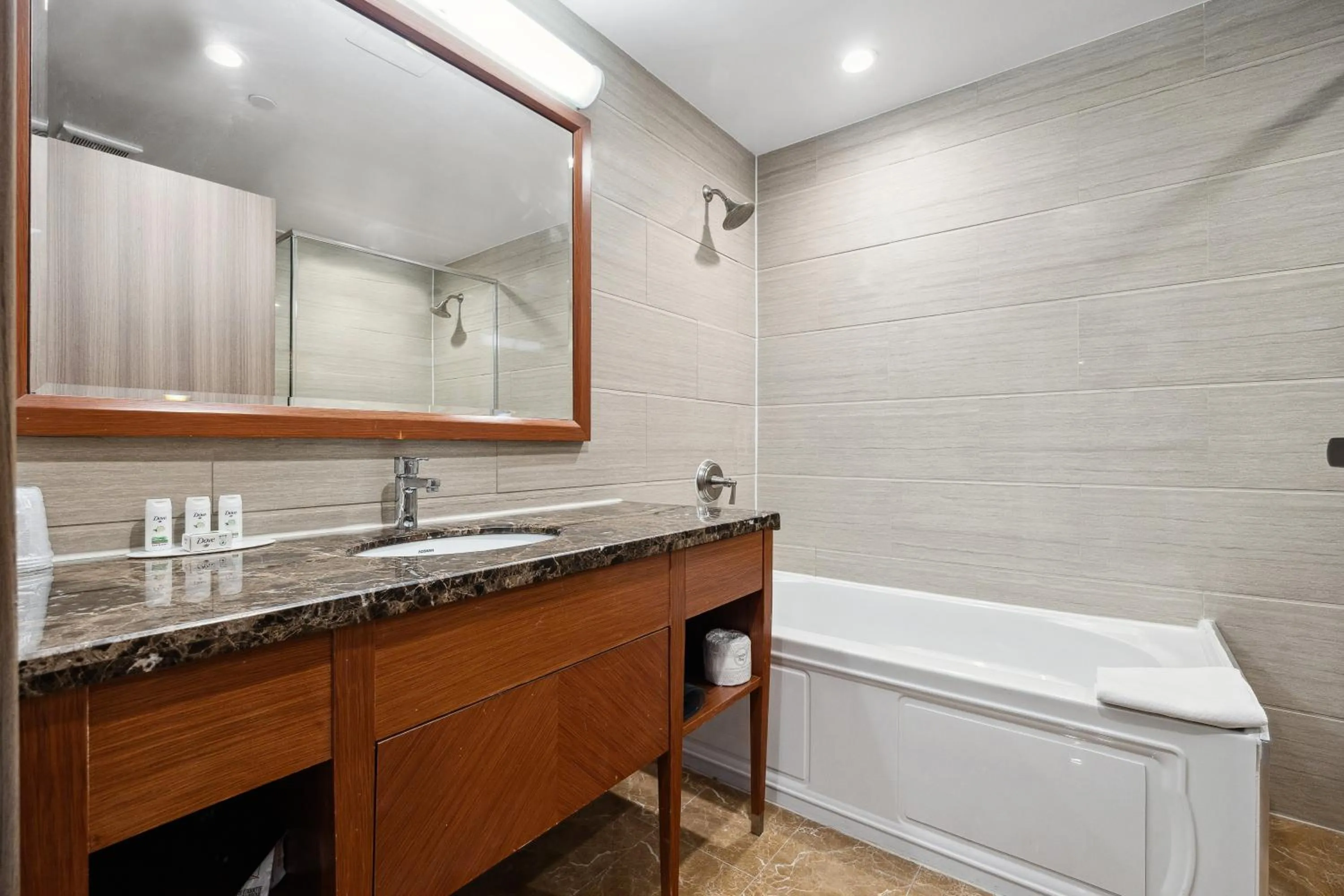 Ramada by Wyndham Flushing Queens