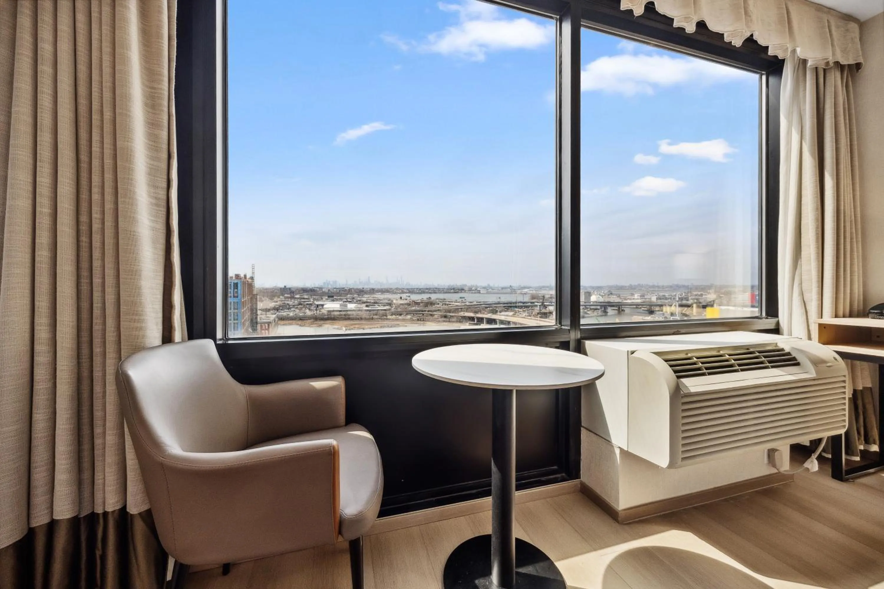 Ramada by Wyndham Flushing Queens