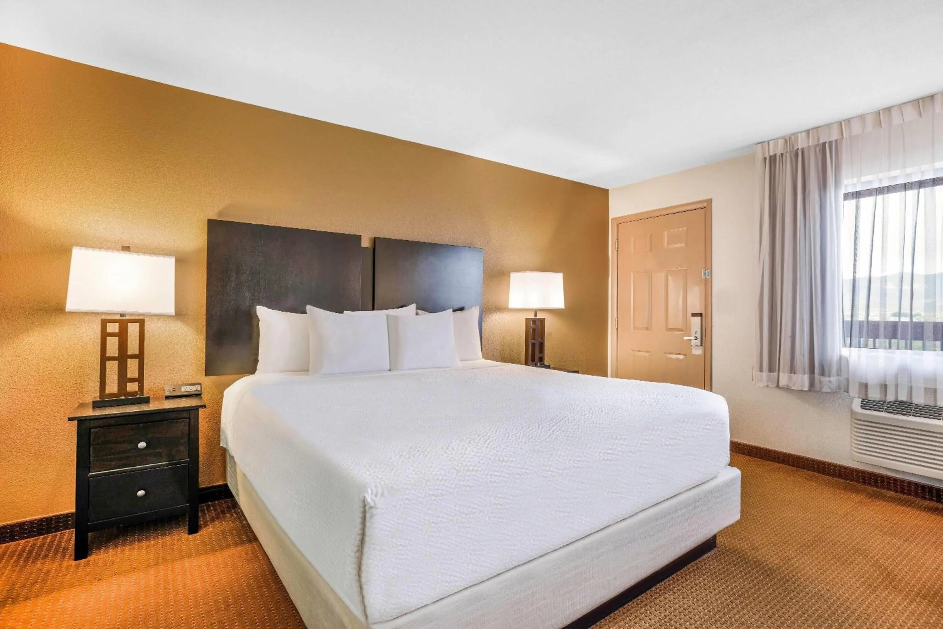 Bed in Baymont by Wyndham Cortez