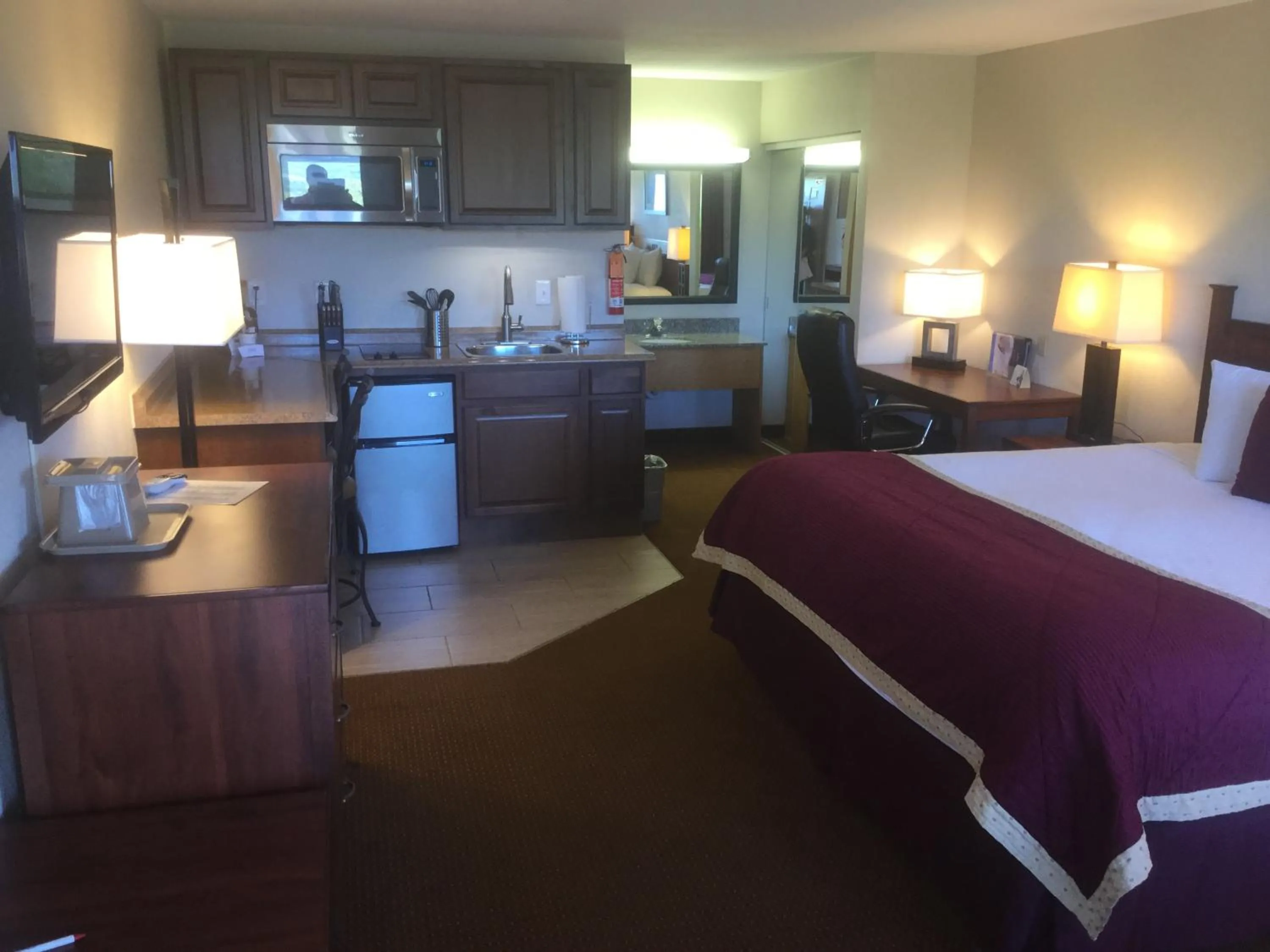 Photo of the whole room, Bed in Baymont by Wyndham Cortez
