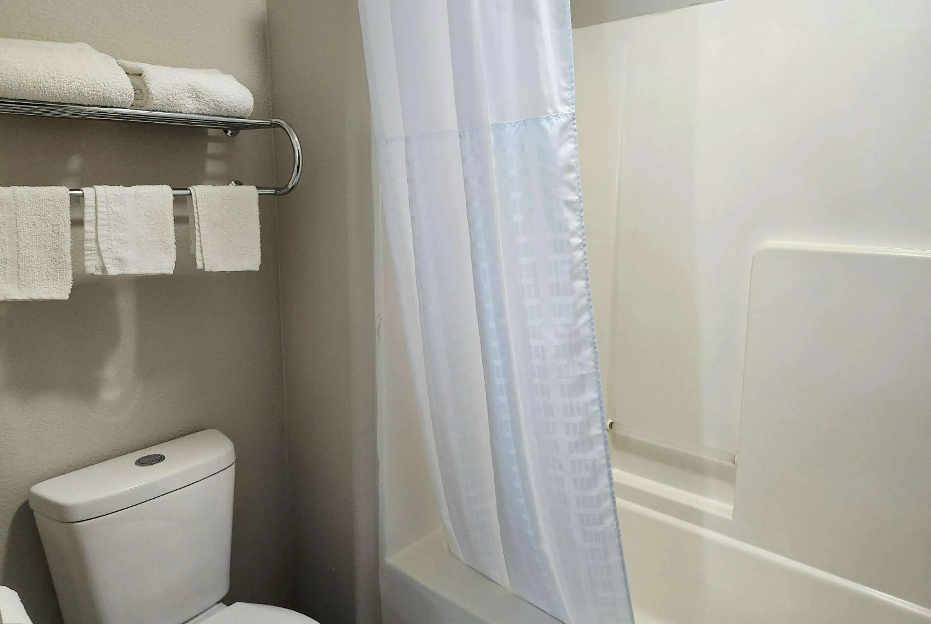 Bathroom in Days Inn & Suites by Wyndham New Iberia