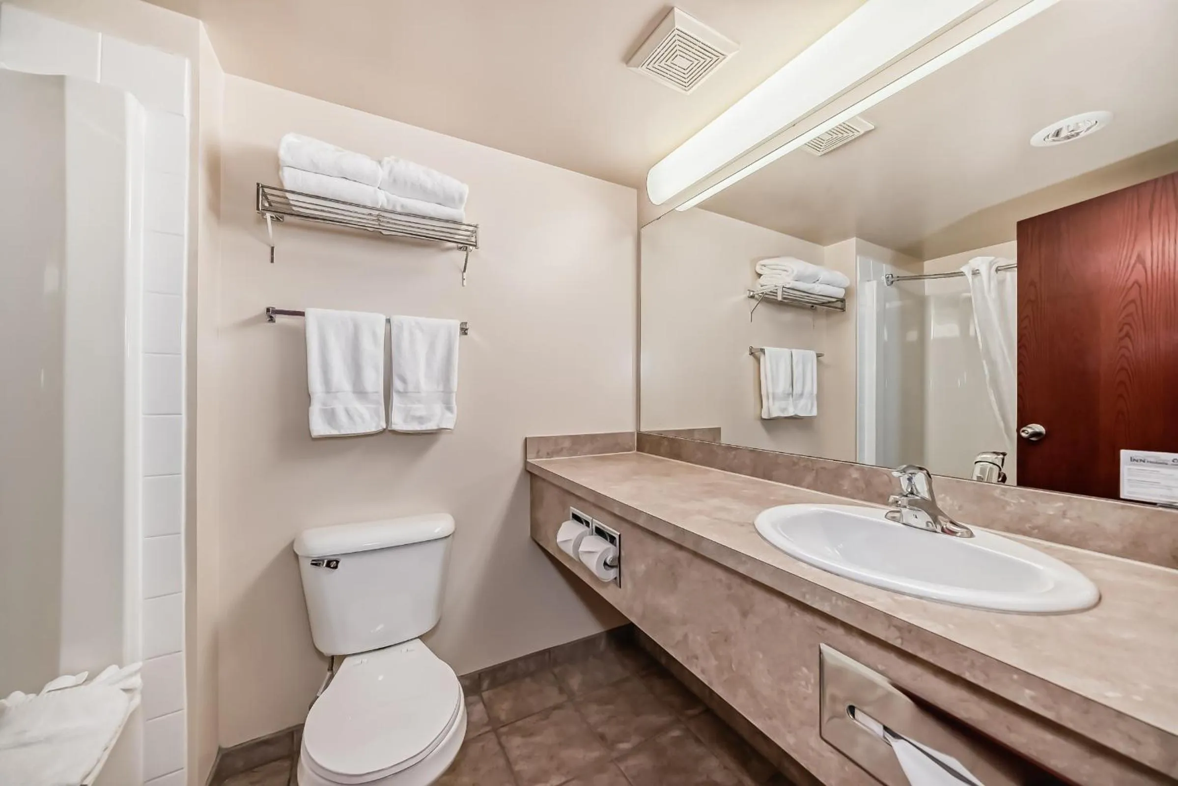 Bathroom in Grande Cache Inn & Suites