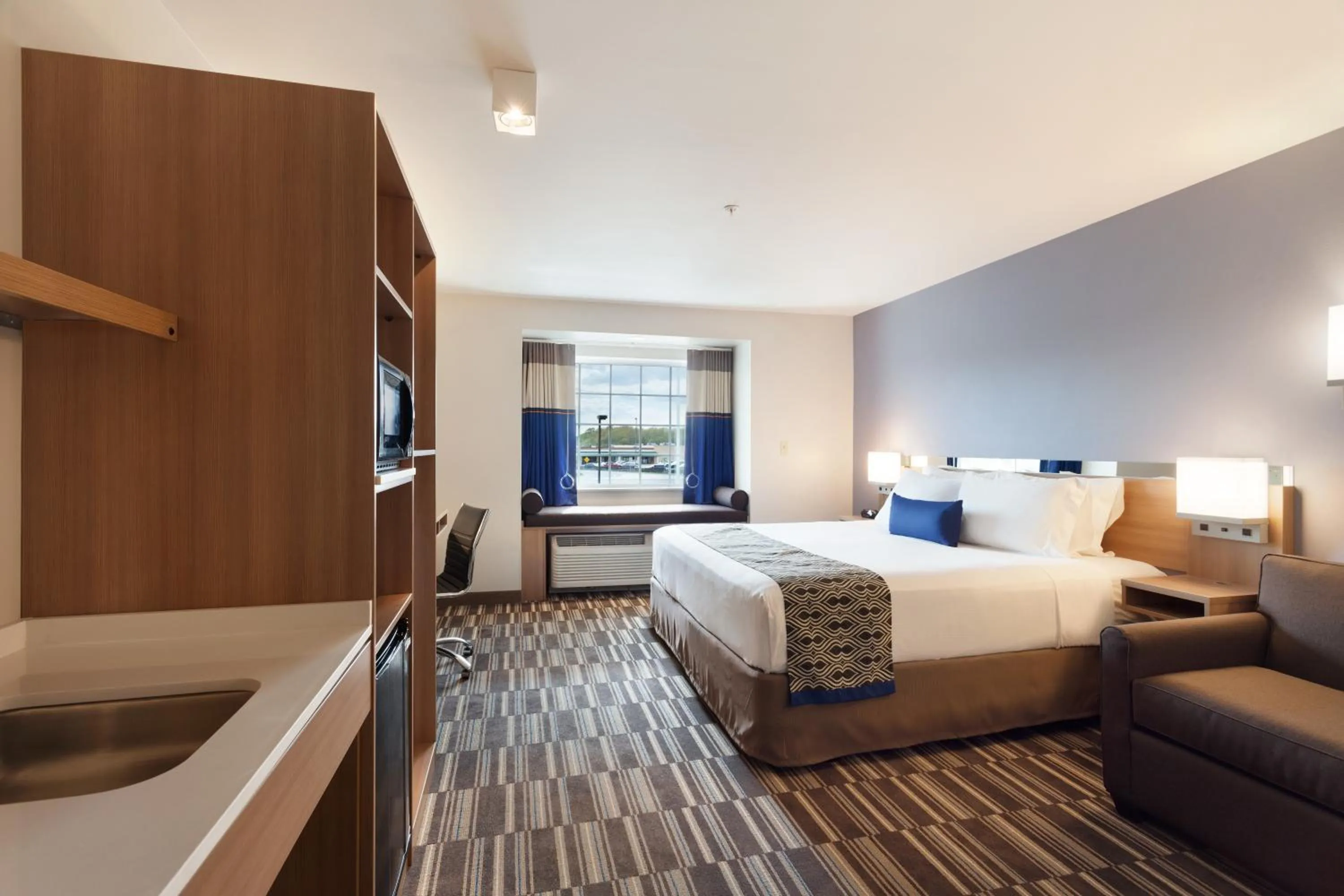 Photo of the whole room, Bed in Microtel Inn & Suites by Wyndham Georgetown Delaware Beaches