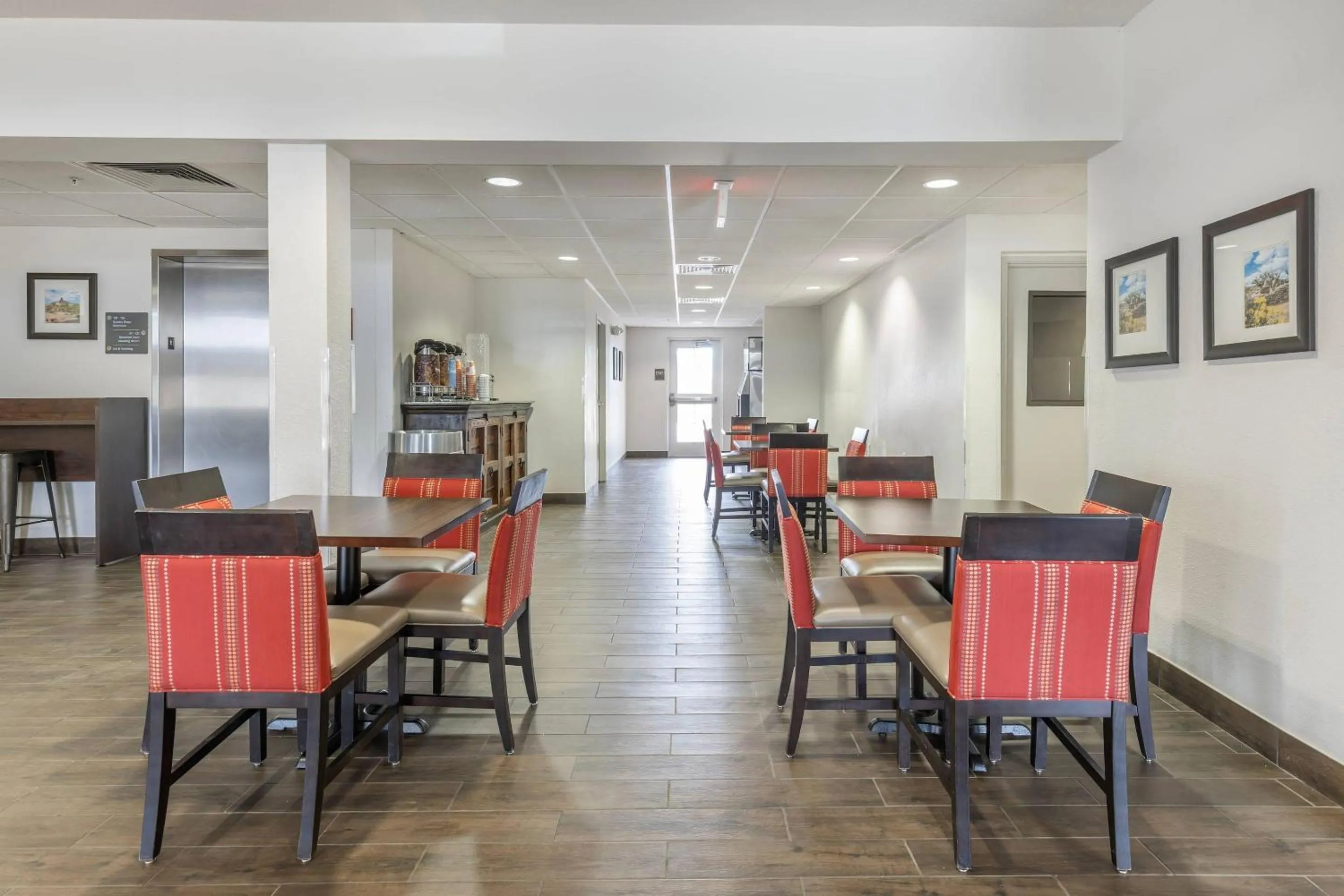 Breakfast in Comfort Inn & Suites Aztec - Farmington Area