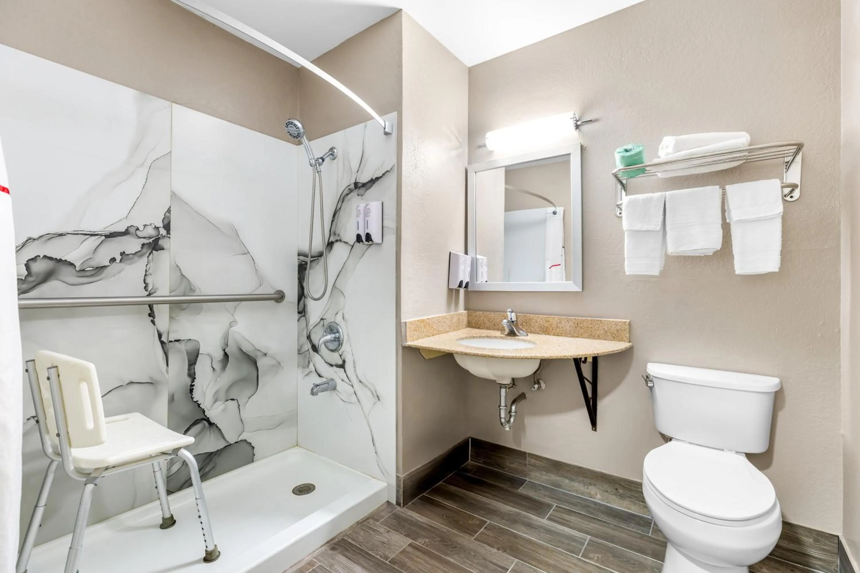 Bathroom in Red Roof Inn Huntsville, AL