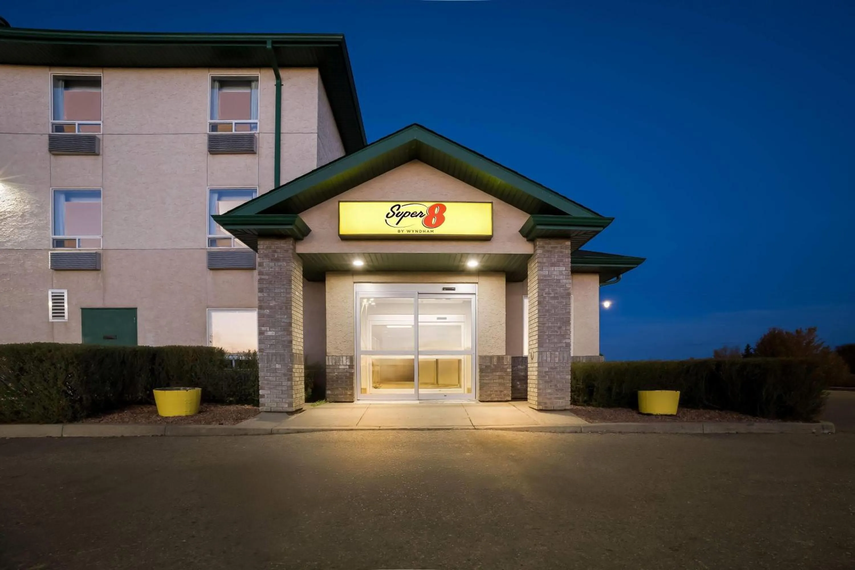 Property building in Super 8 by Wyndham Prince Albert