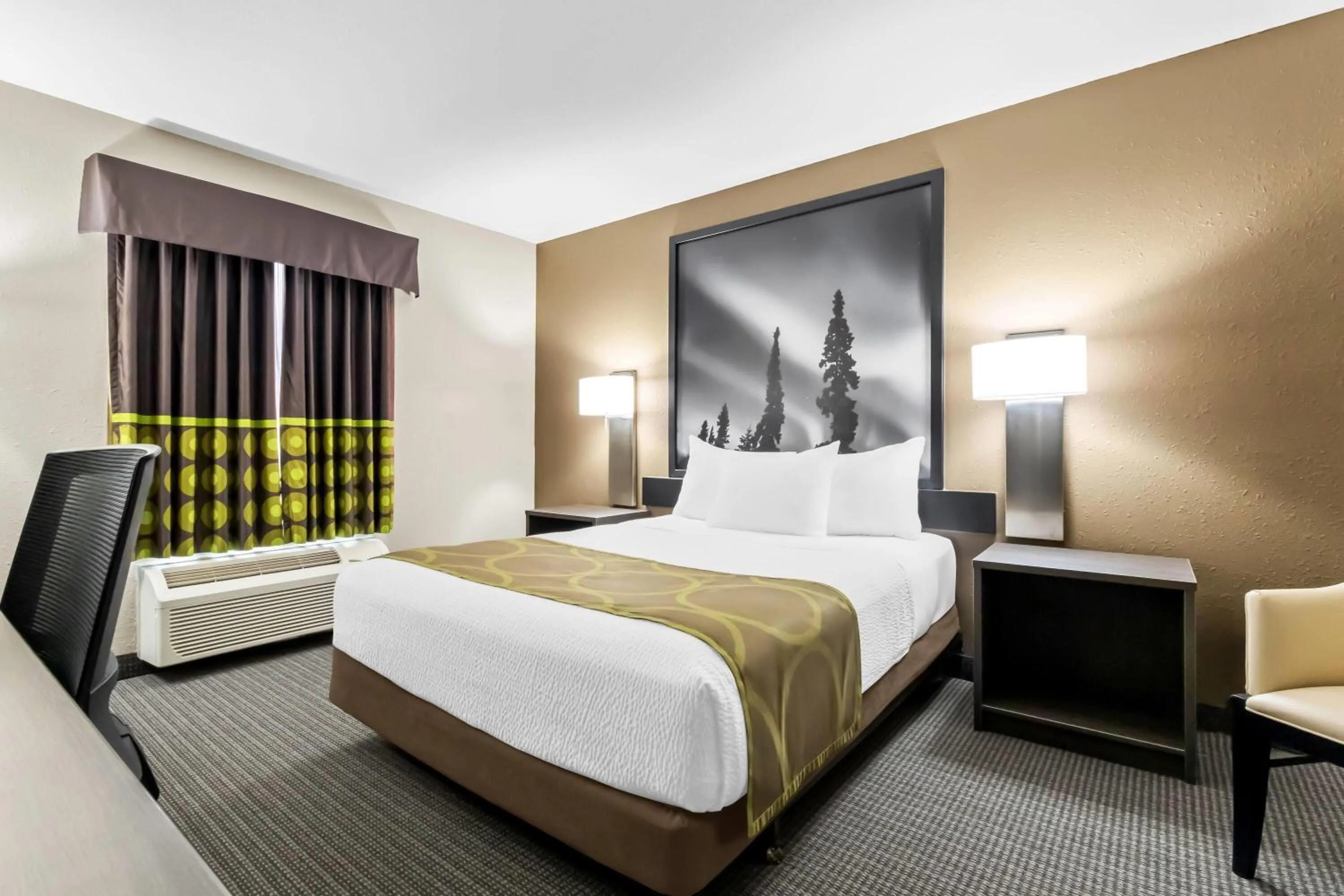 Bed in Super 8 by Wyndham Prince Albert