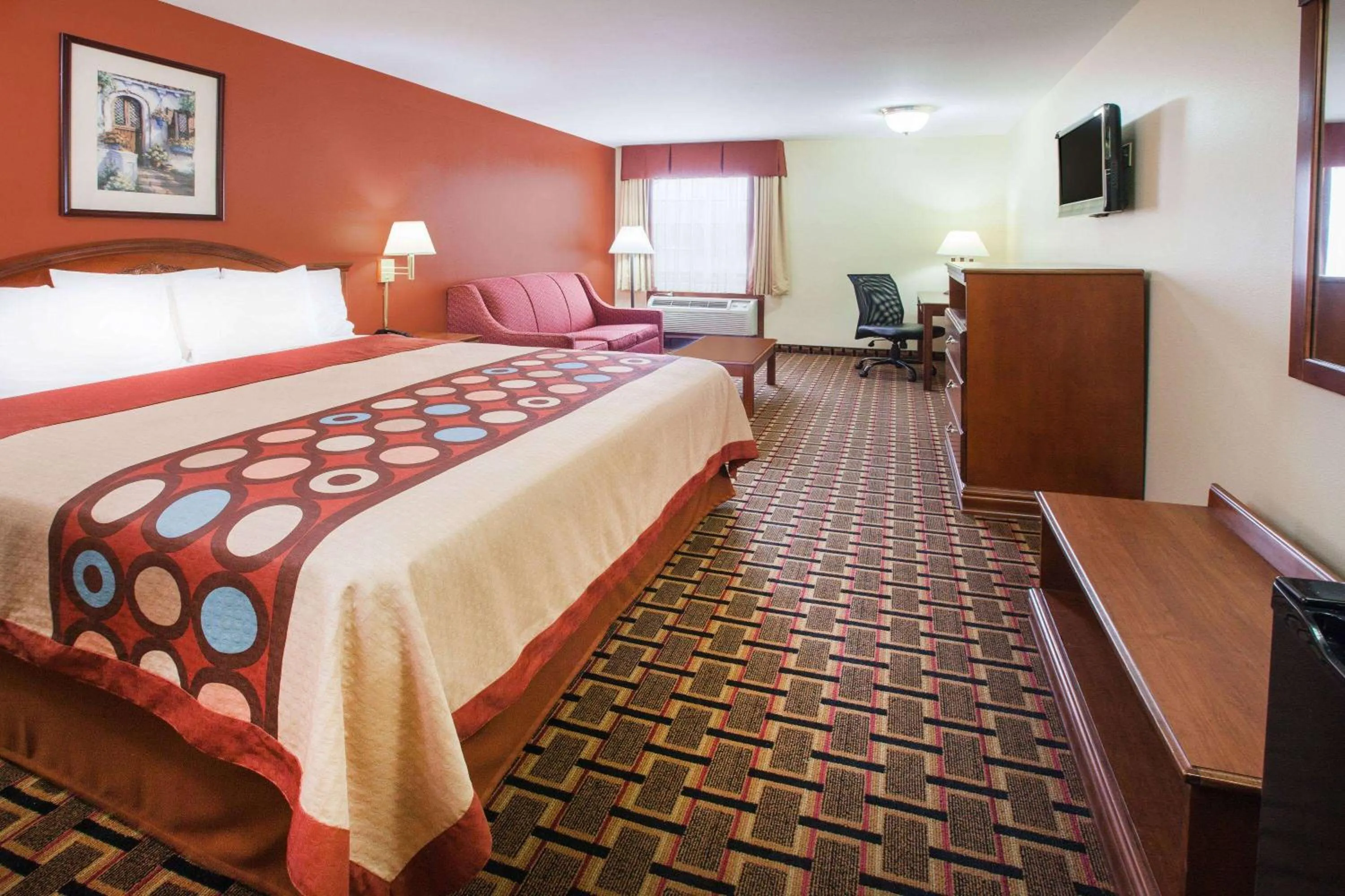 Photo of the whole room, Bed in Super 8 by Wyndham White Hall