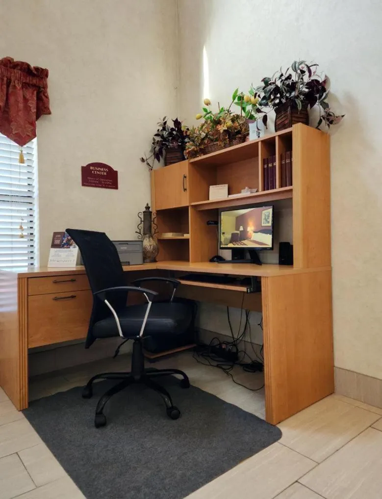 Business facilities in Super 8 by Wyndham White Hall