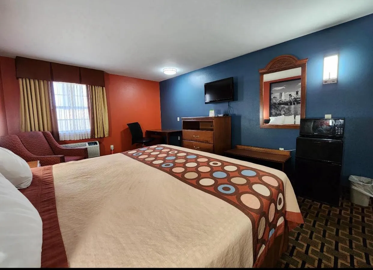 Bed in Super 8 by Wyndham White Hall