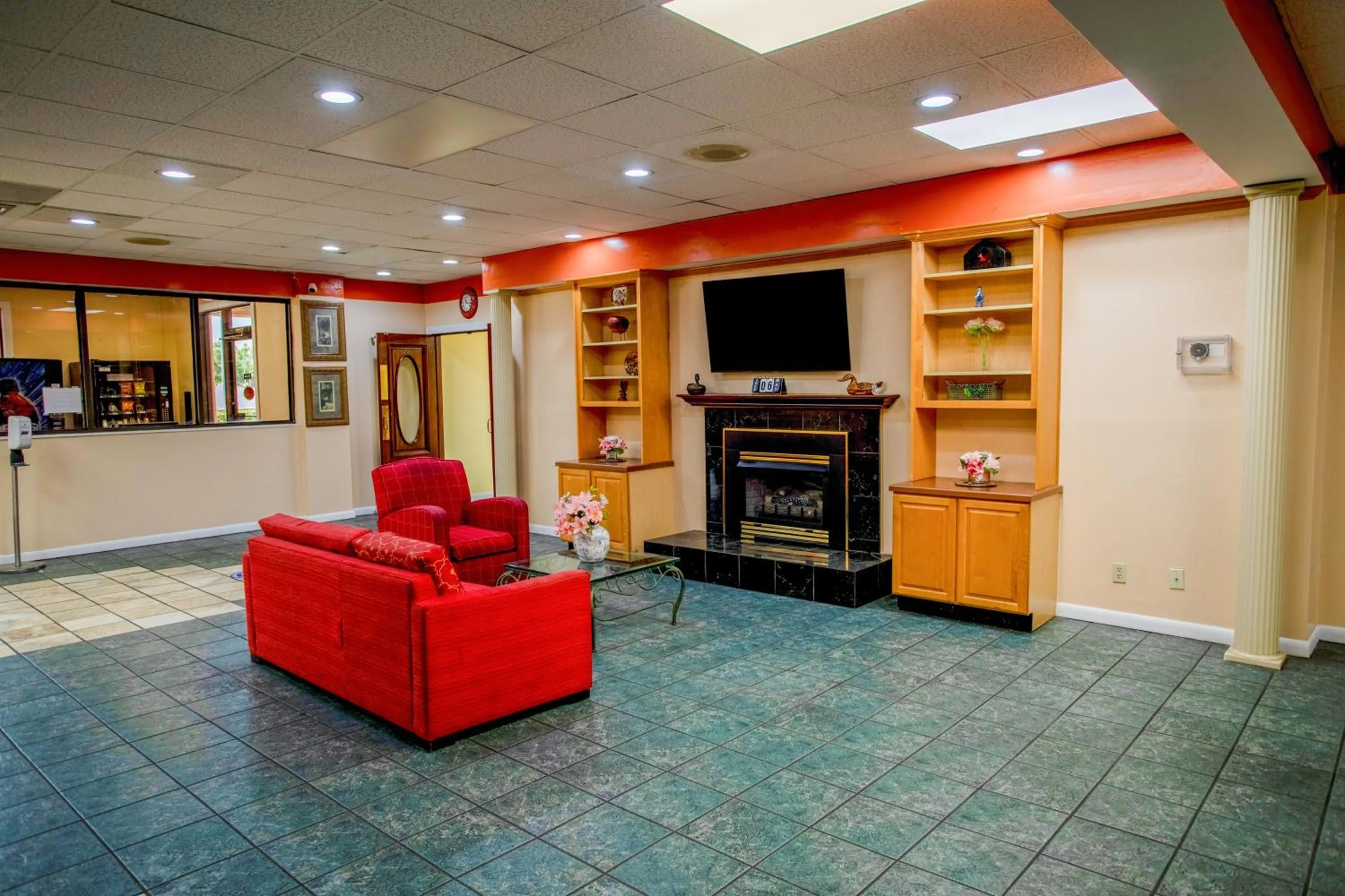 Lobby or reception in OYO hotel Greensboro east I 40