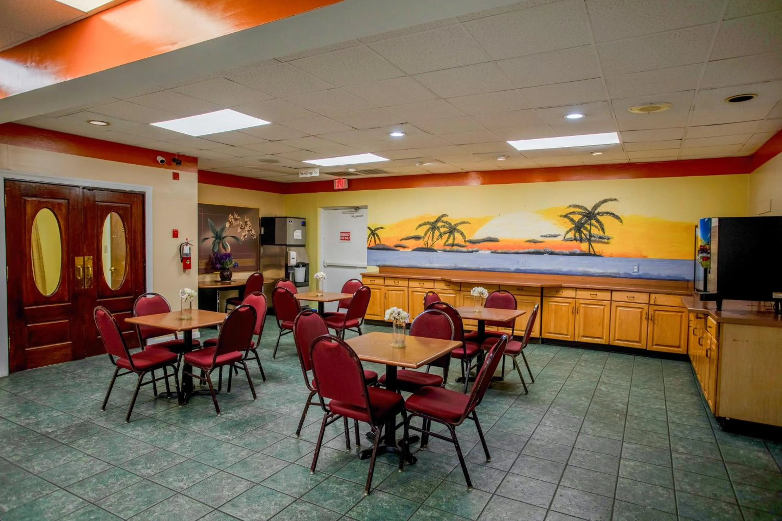 Area and facilities in OYO hotel Greensboro east I 40