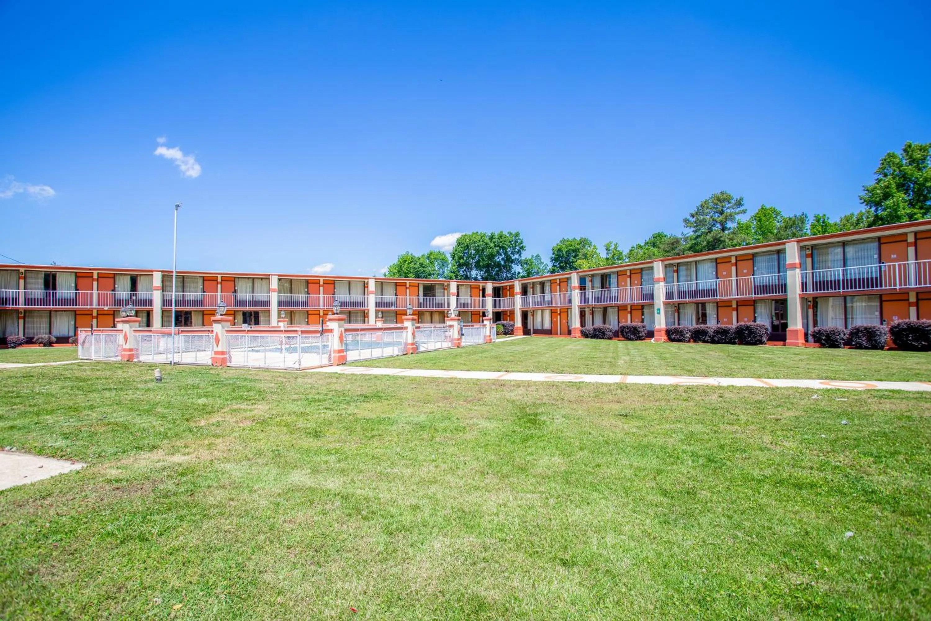 Area and facilities in OYO hotel Greensboro east I 40