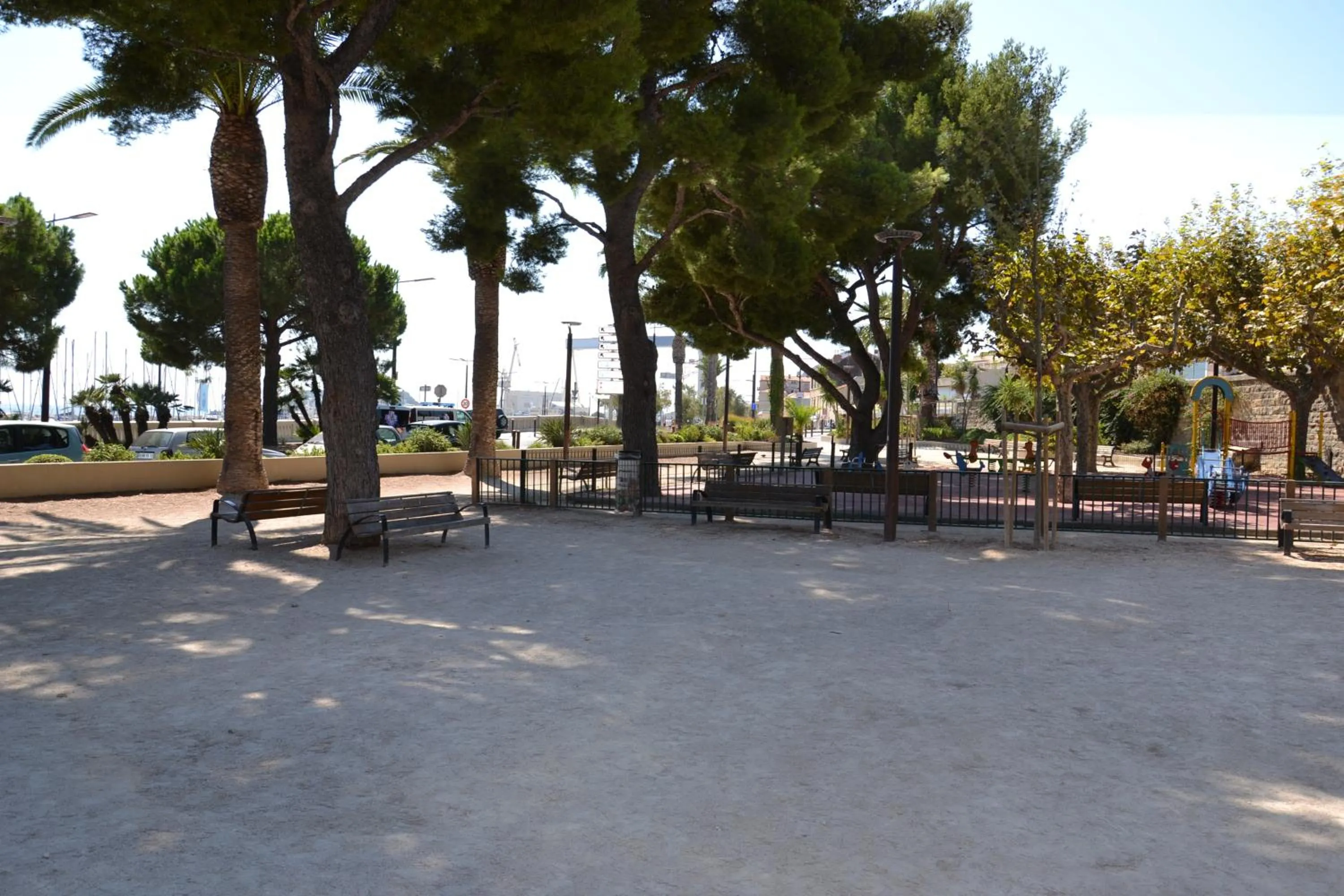 Restaurant/places to eat in Villa Maredda