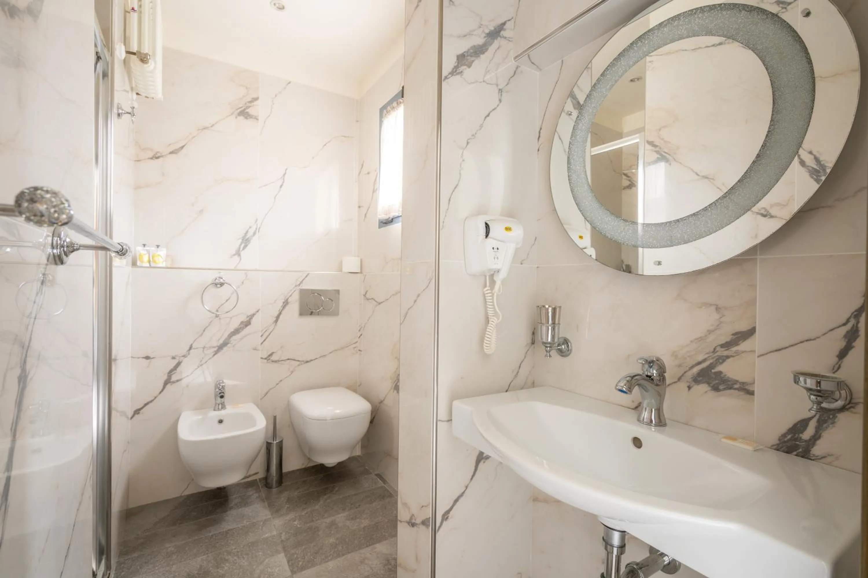 Bathroom in Royal Boutique Hotel