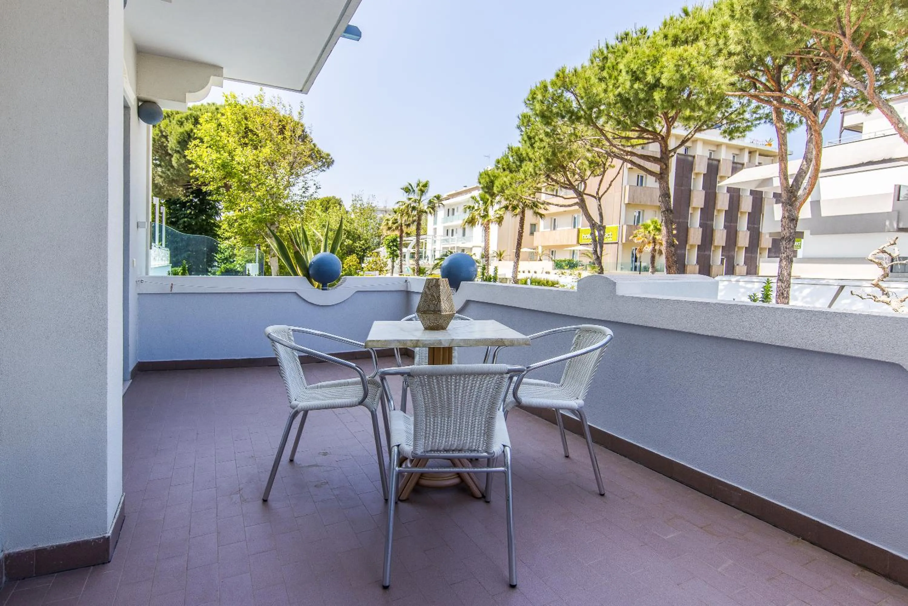 Day in Royal Boutique Hotel