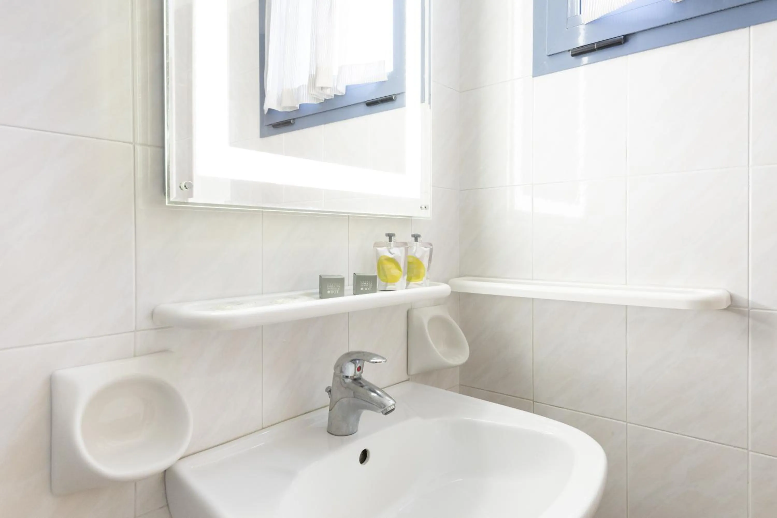 Toilet in Royal Boutique Hotel