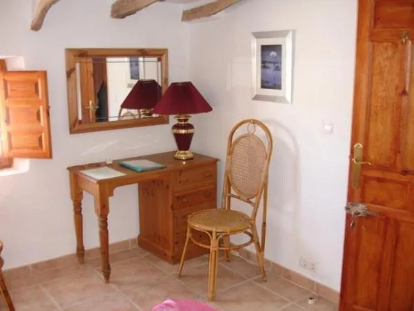 Decorative detail in Almond Reef Casa Rural