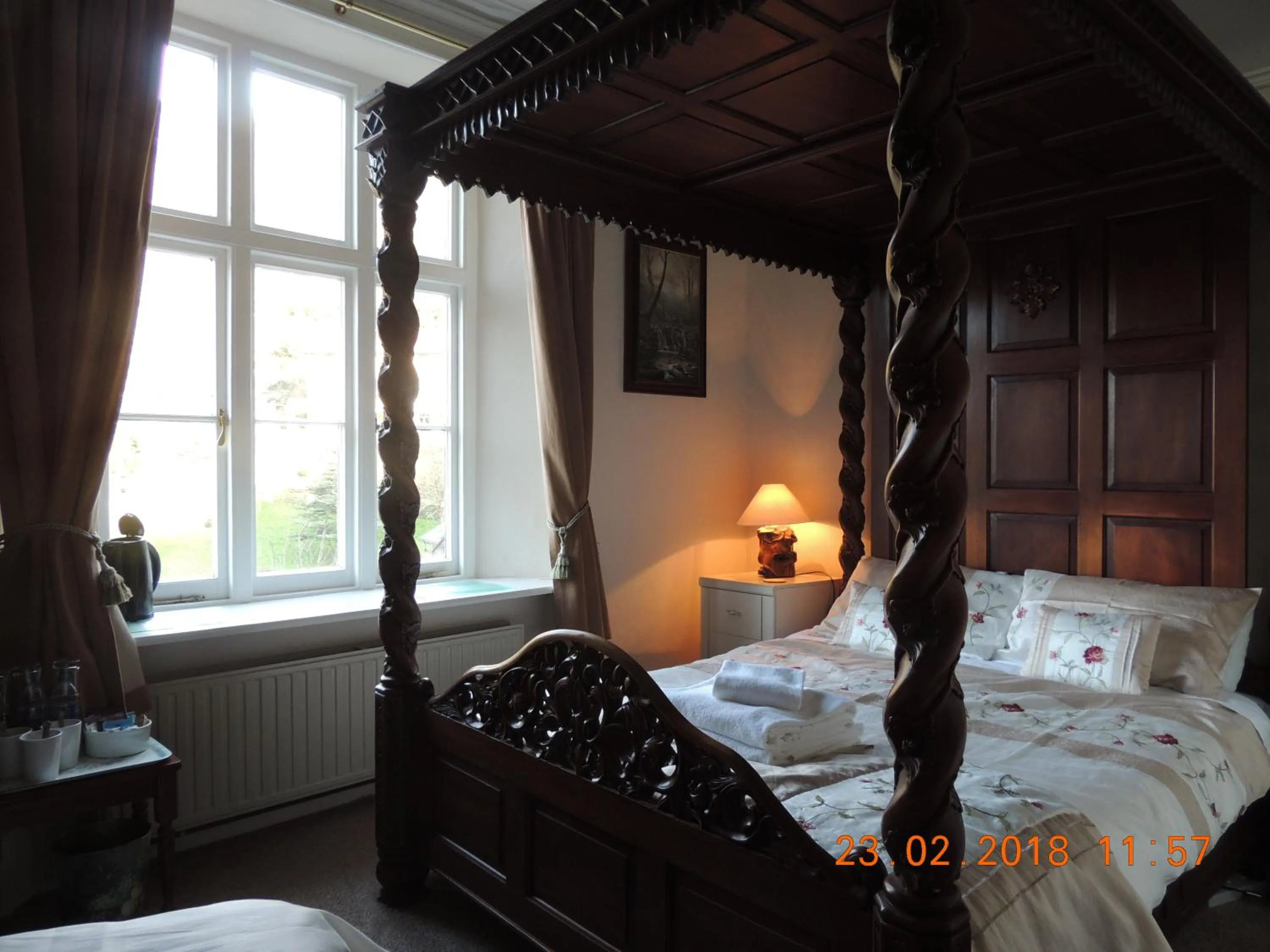 Bed in Orchard House Hotel