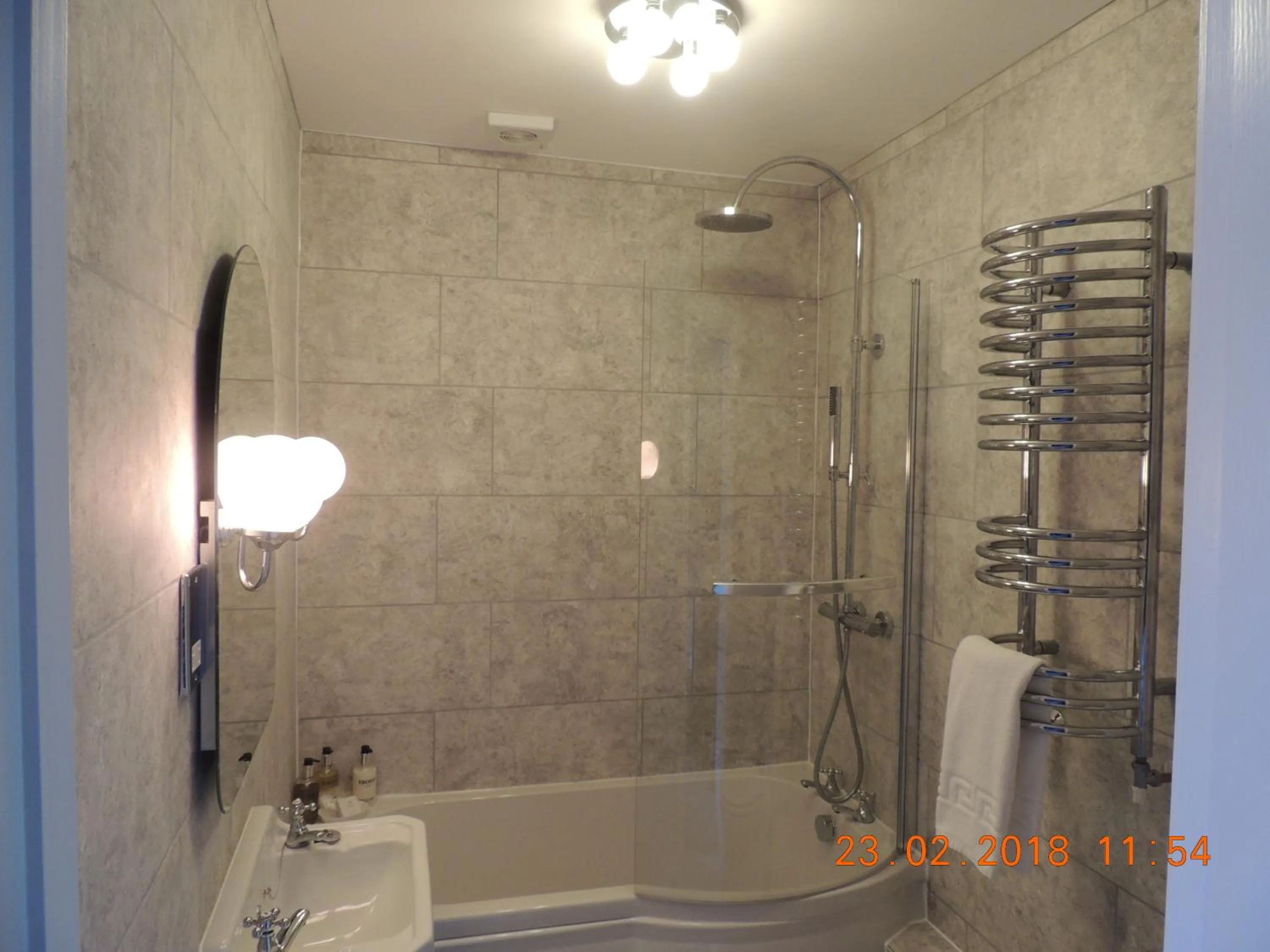 Bathroom in Orchard House Hotel