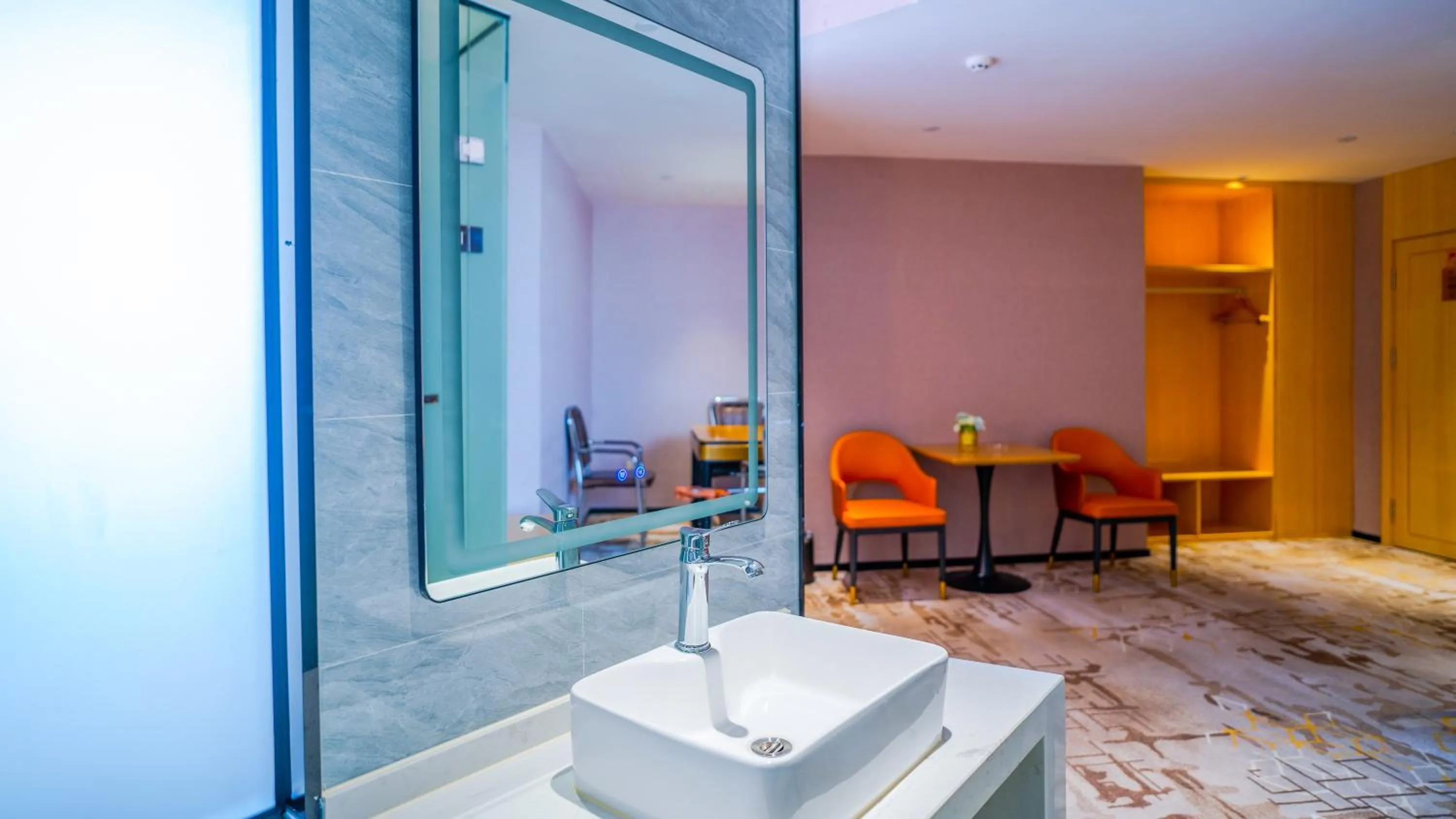 On site in Wansheng Hotel