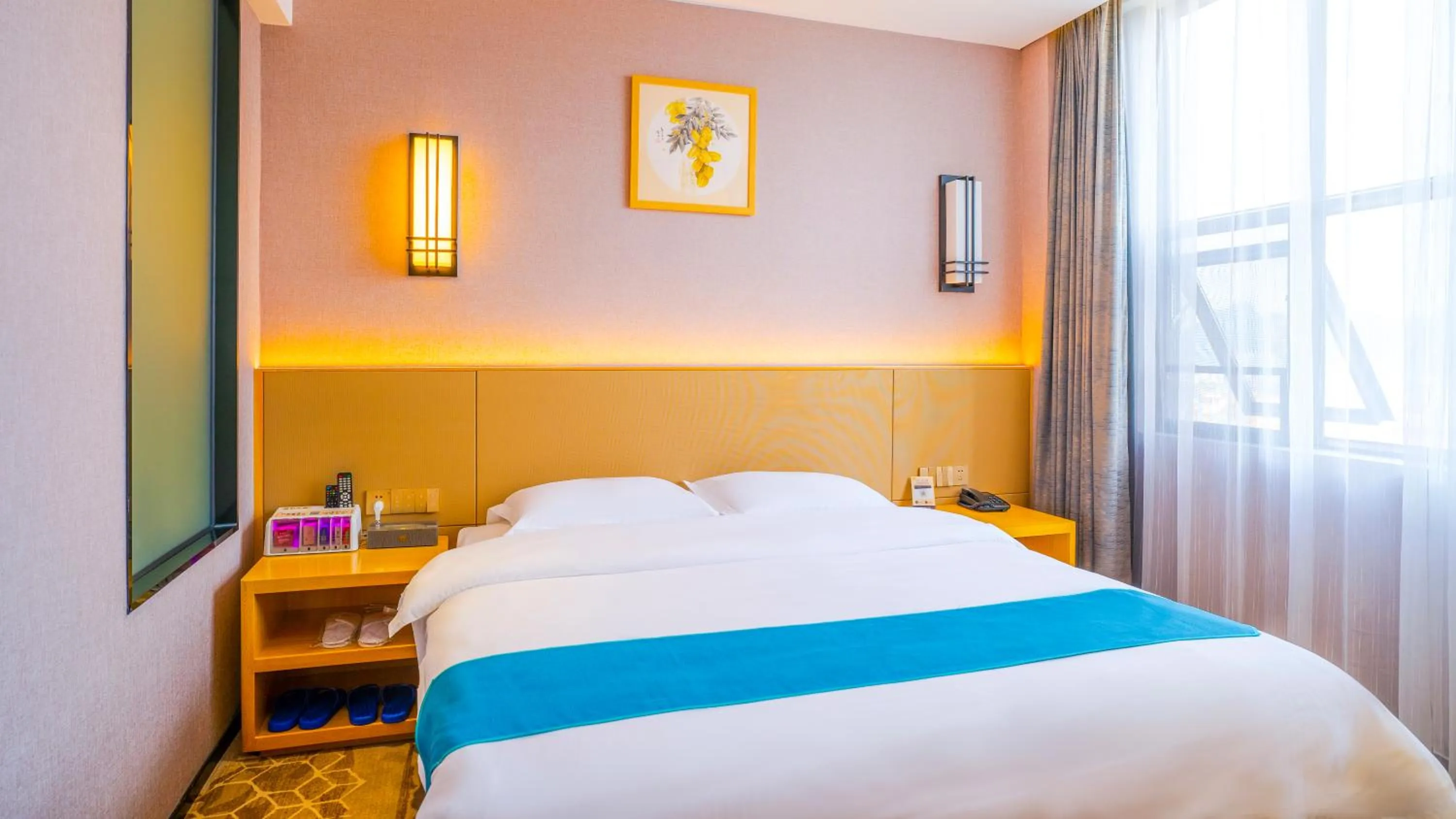 Bedroom, Bed in Wansheng Hotel