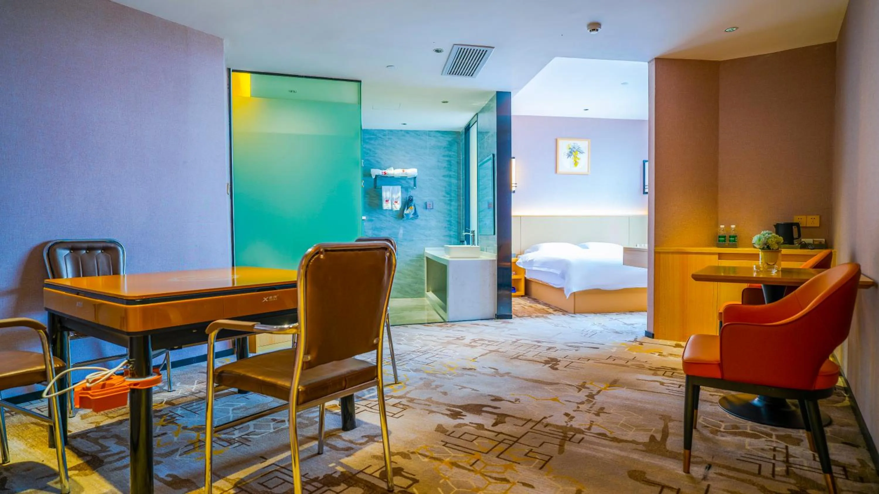 On site in Wansheng Hotel