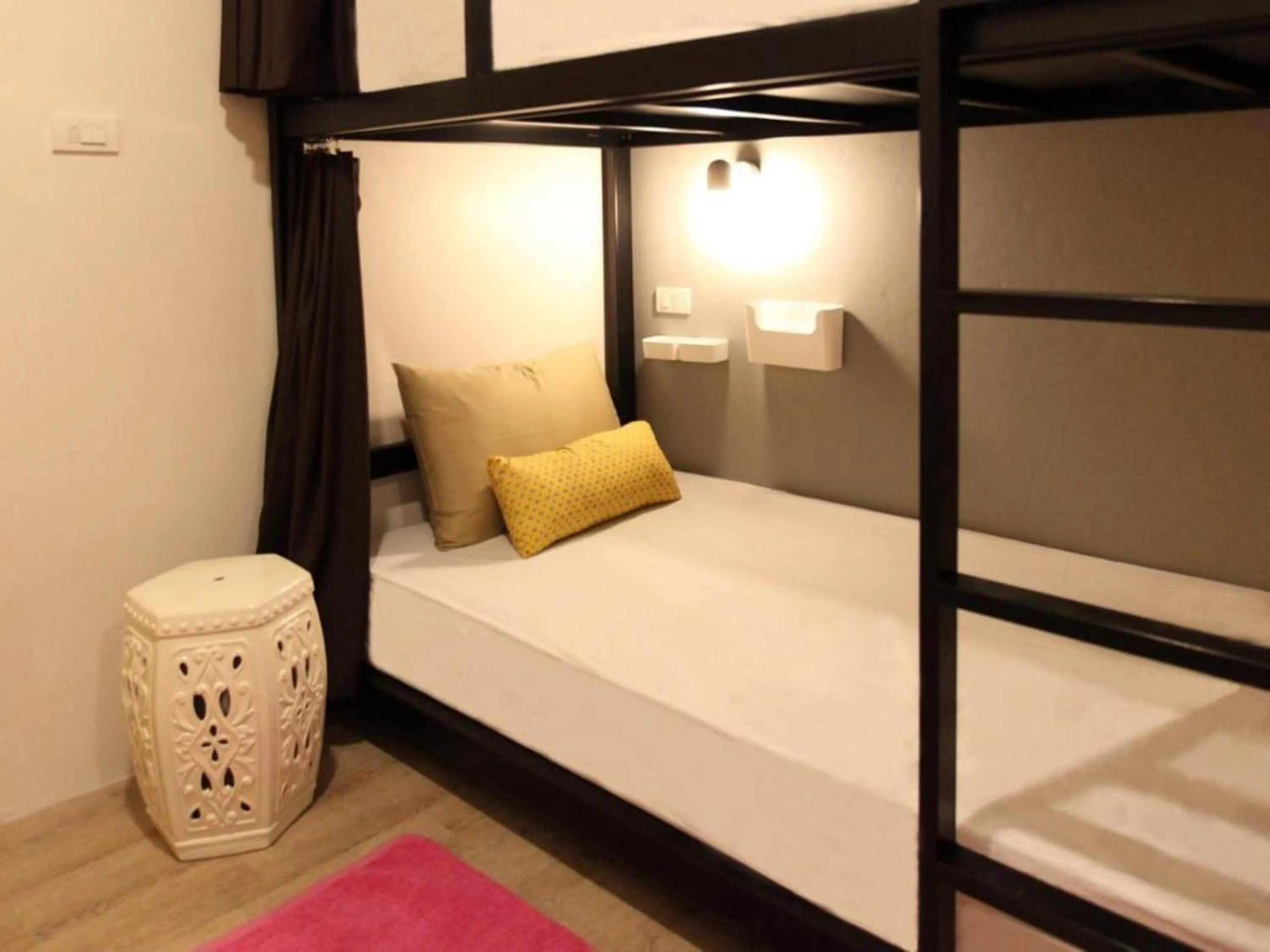 Bedroom in Lupta Hostel Patong Hideaway