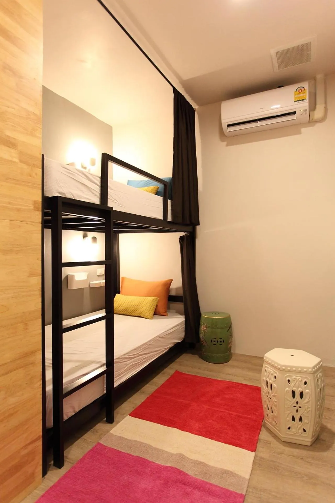 bunk bed in Lupta Hostel Patong Hideaway