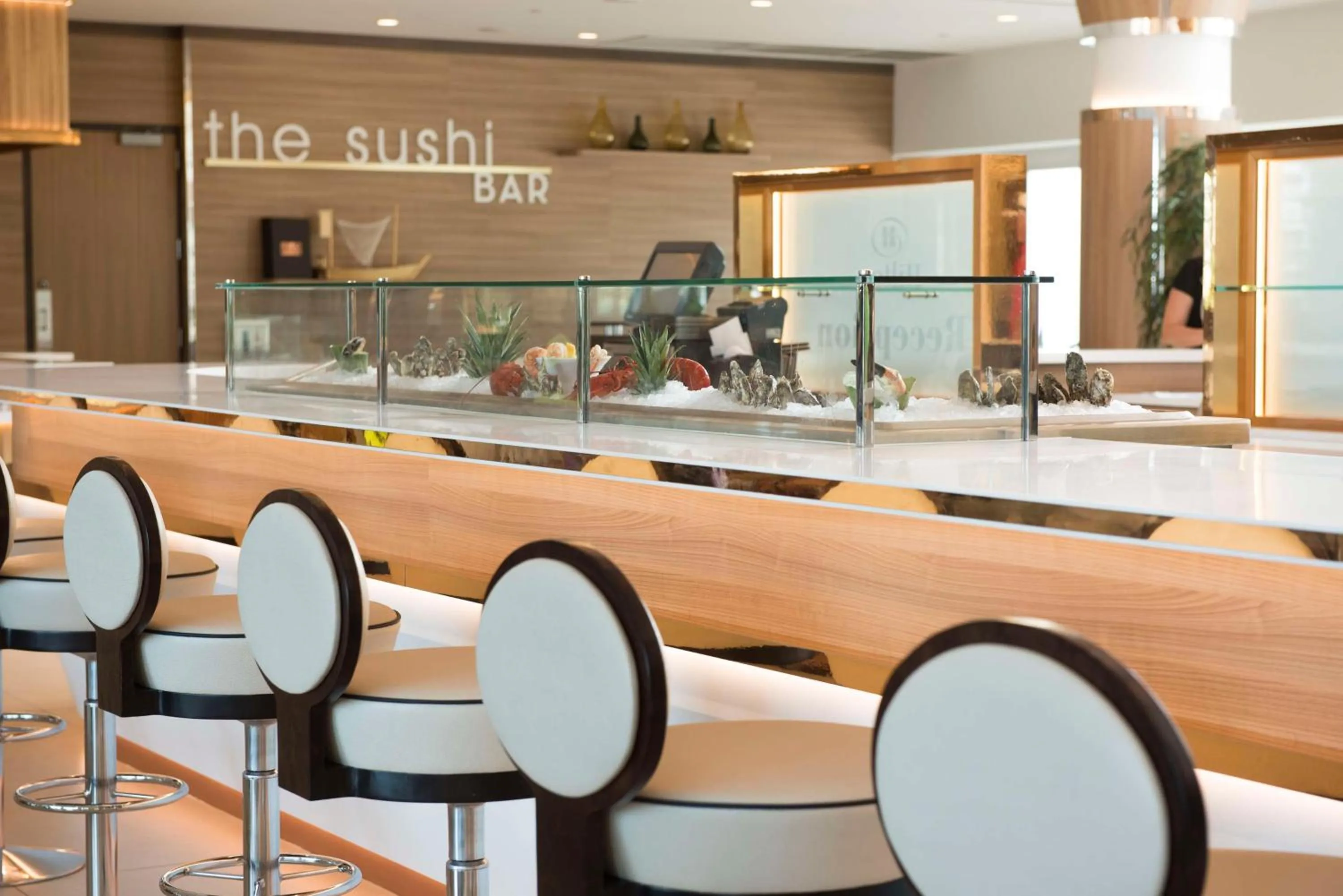 Restaurant/places to eat in Resorts World Bimini