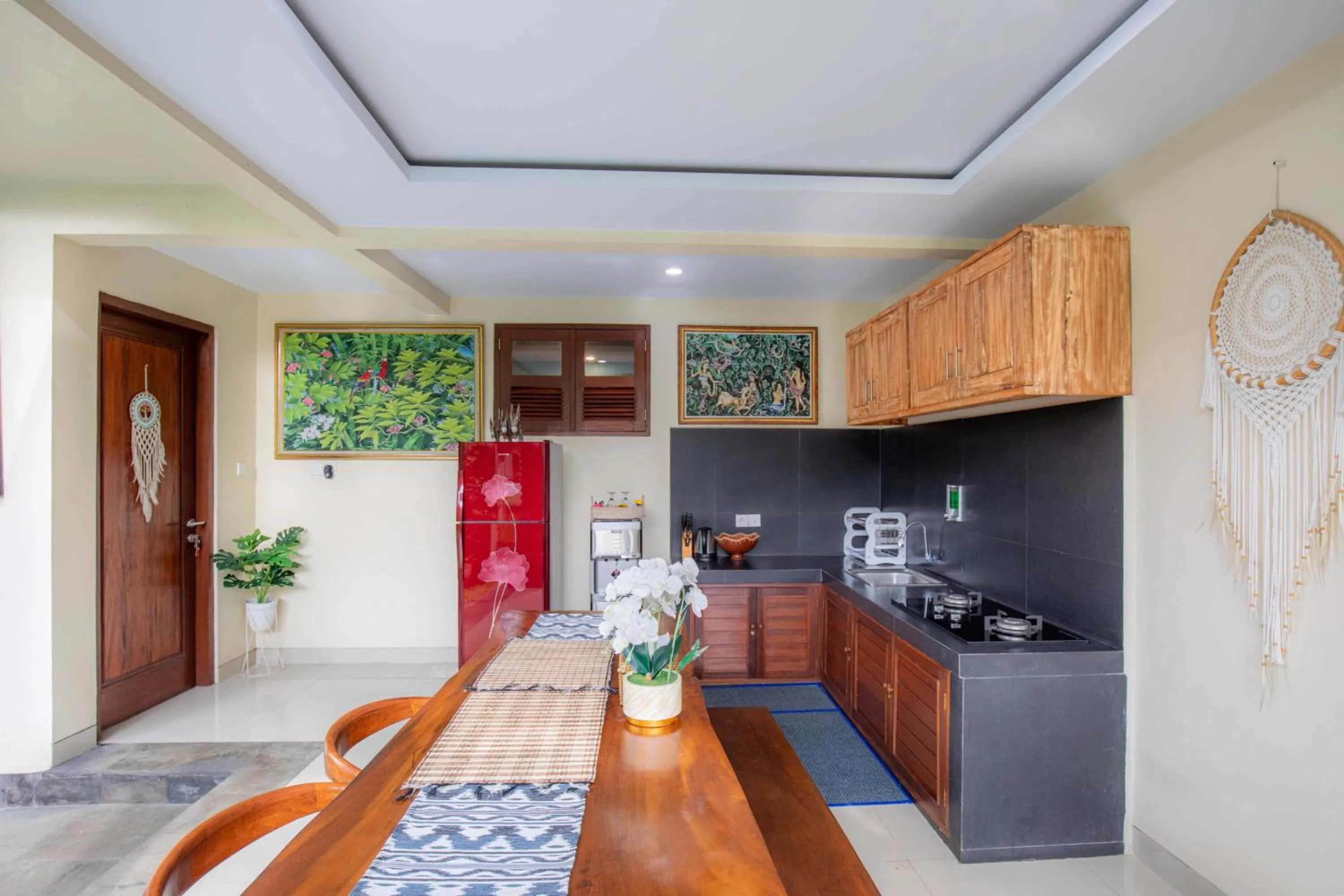 Kitchen or kitchenette in Ubud Mesari Private Pool Villa