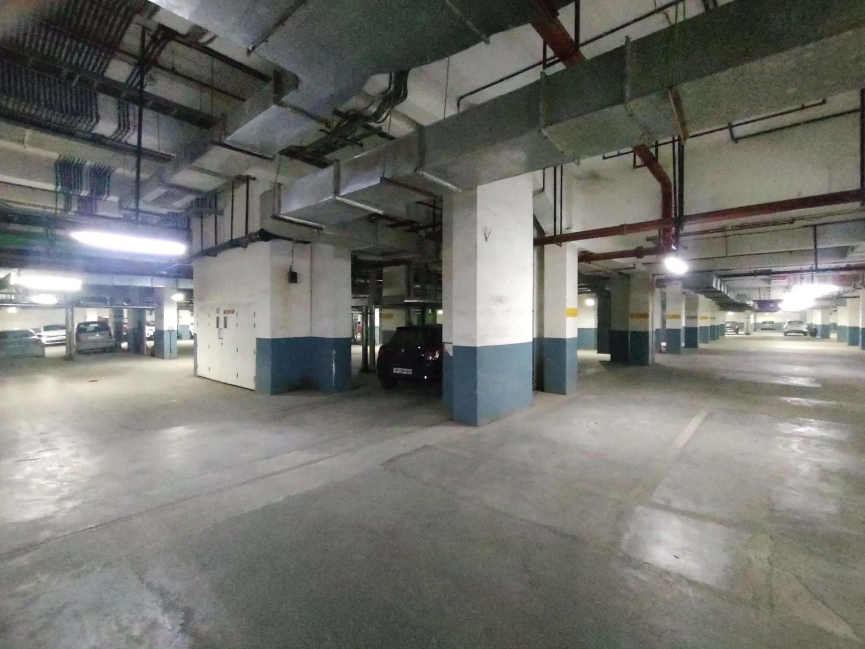 Parking in Evanthe Hotels