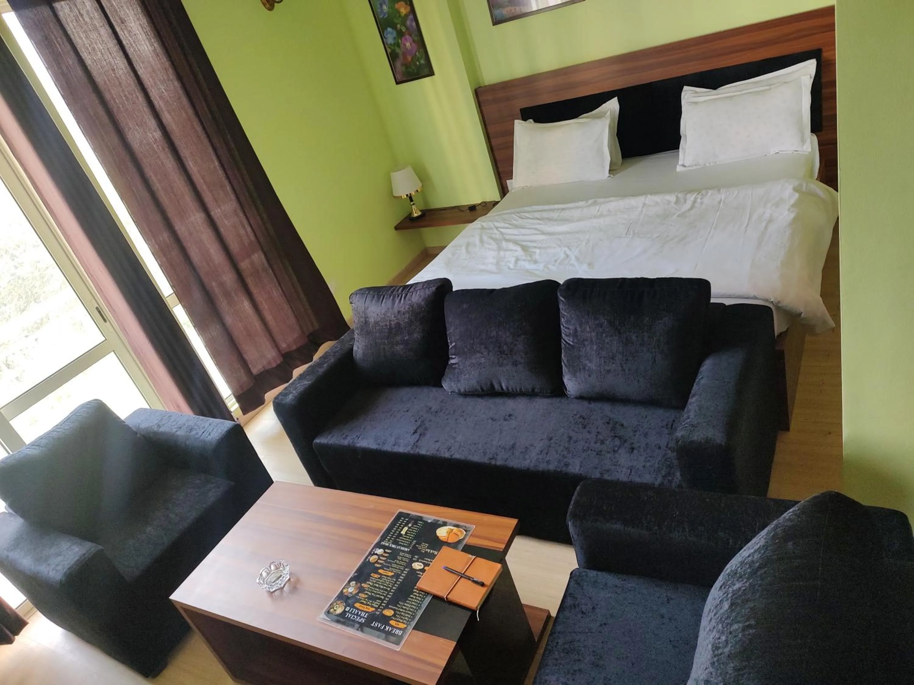 Bed in Evanthe Hotels