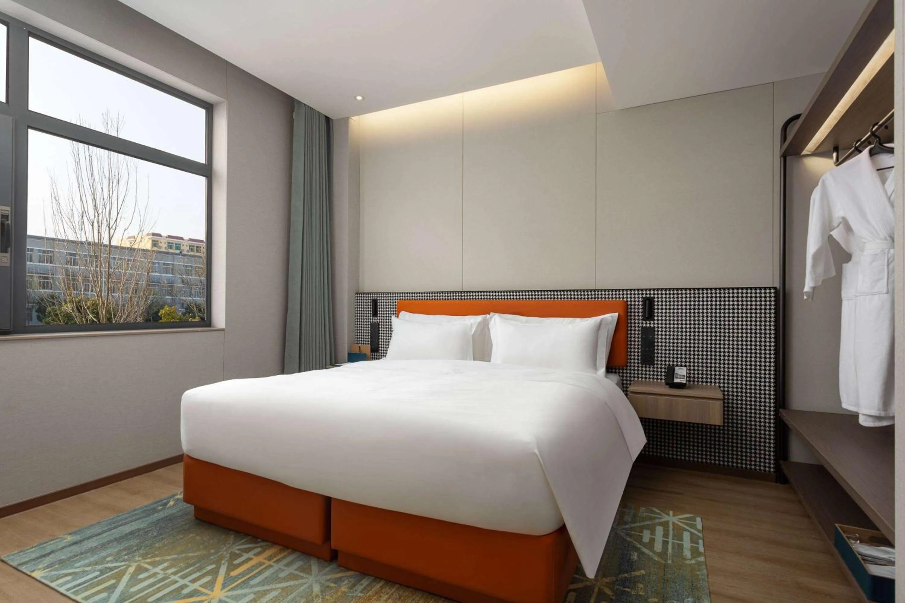 Photo of the whole room, Bed in Days Inn by Wyndham Xi'an Yanliang