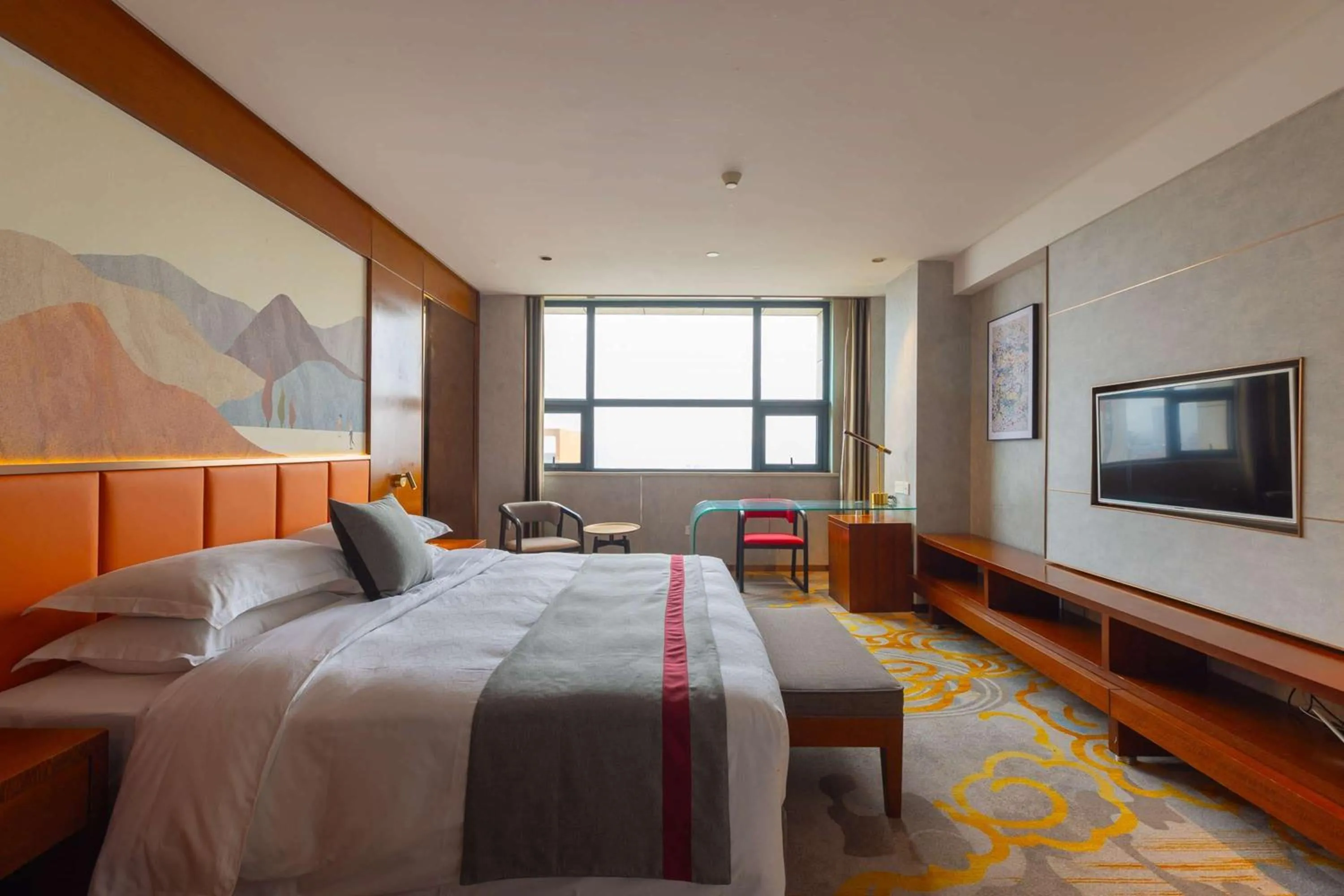 Photo of the whole room, Bed in Ramada Encore by Wyndham Jingzhou Shashi