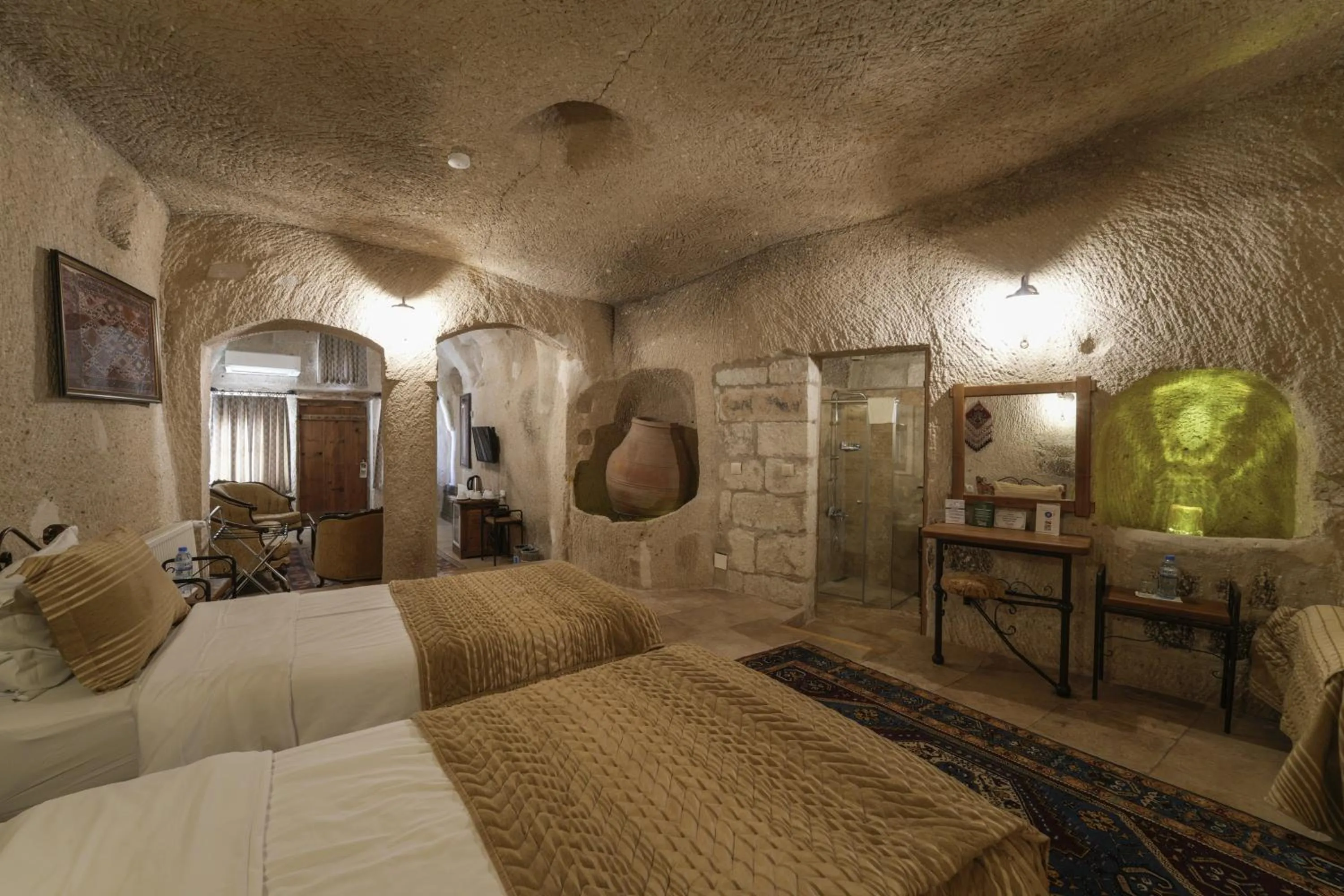 TV and multimedia, Bed in Tekkaya Cave Hotel