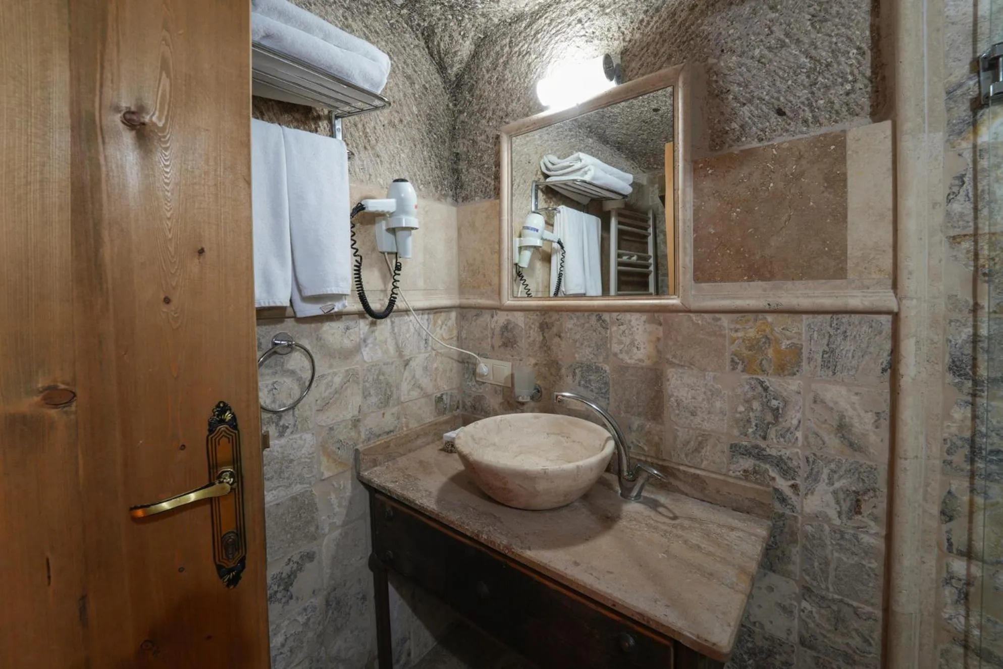 Bathroom in Tekkaya Cave Hotel