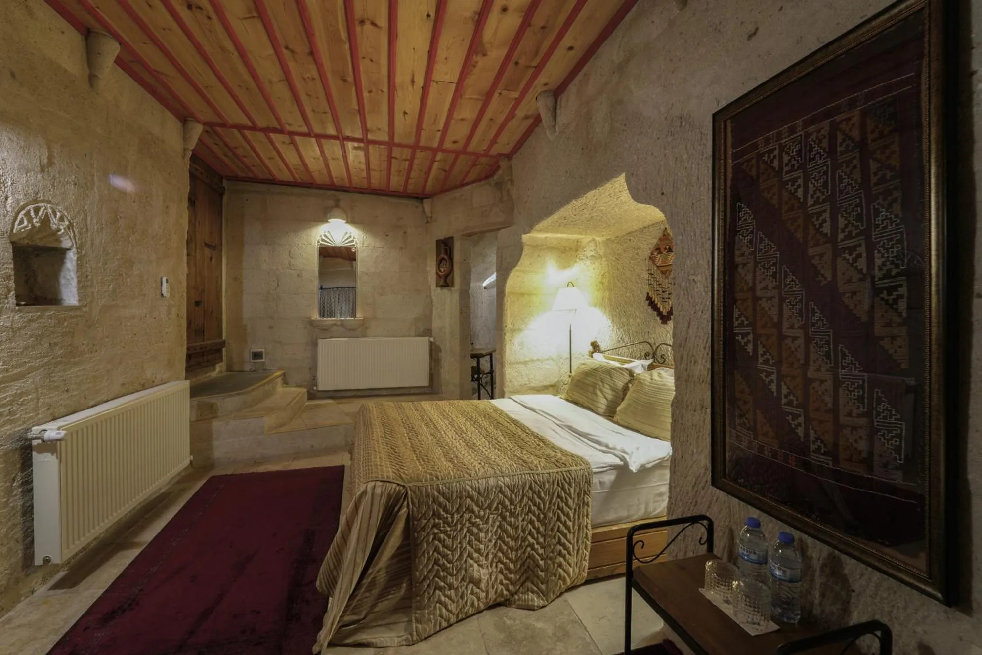 Photo of the whole room, Bed in Tekkaya Cave Hotel