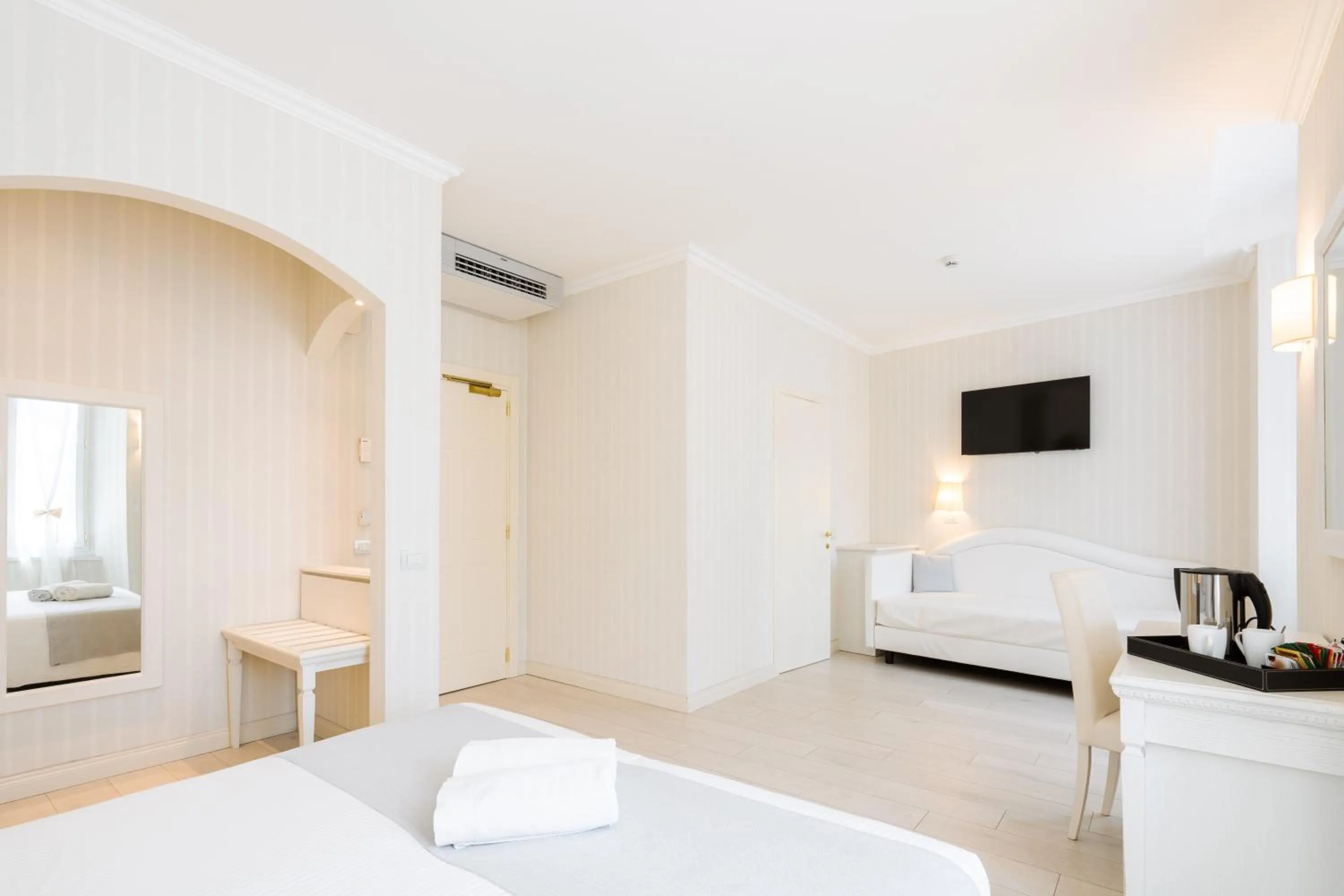 Bedroom, Bed in Hotel Nazionale