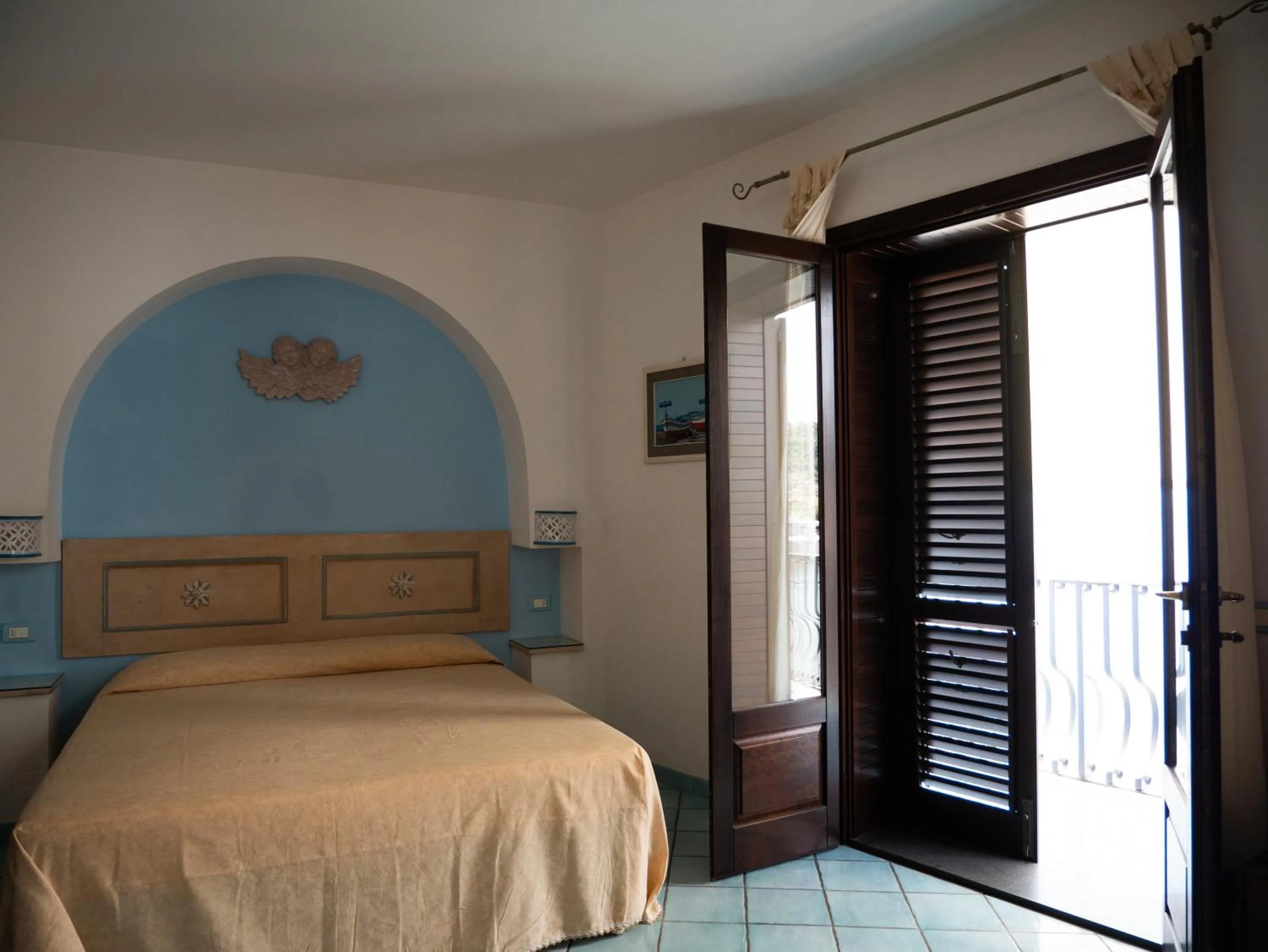 Bed in B&B Alta Marea Lipari
