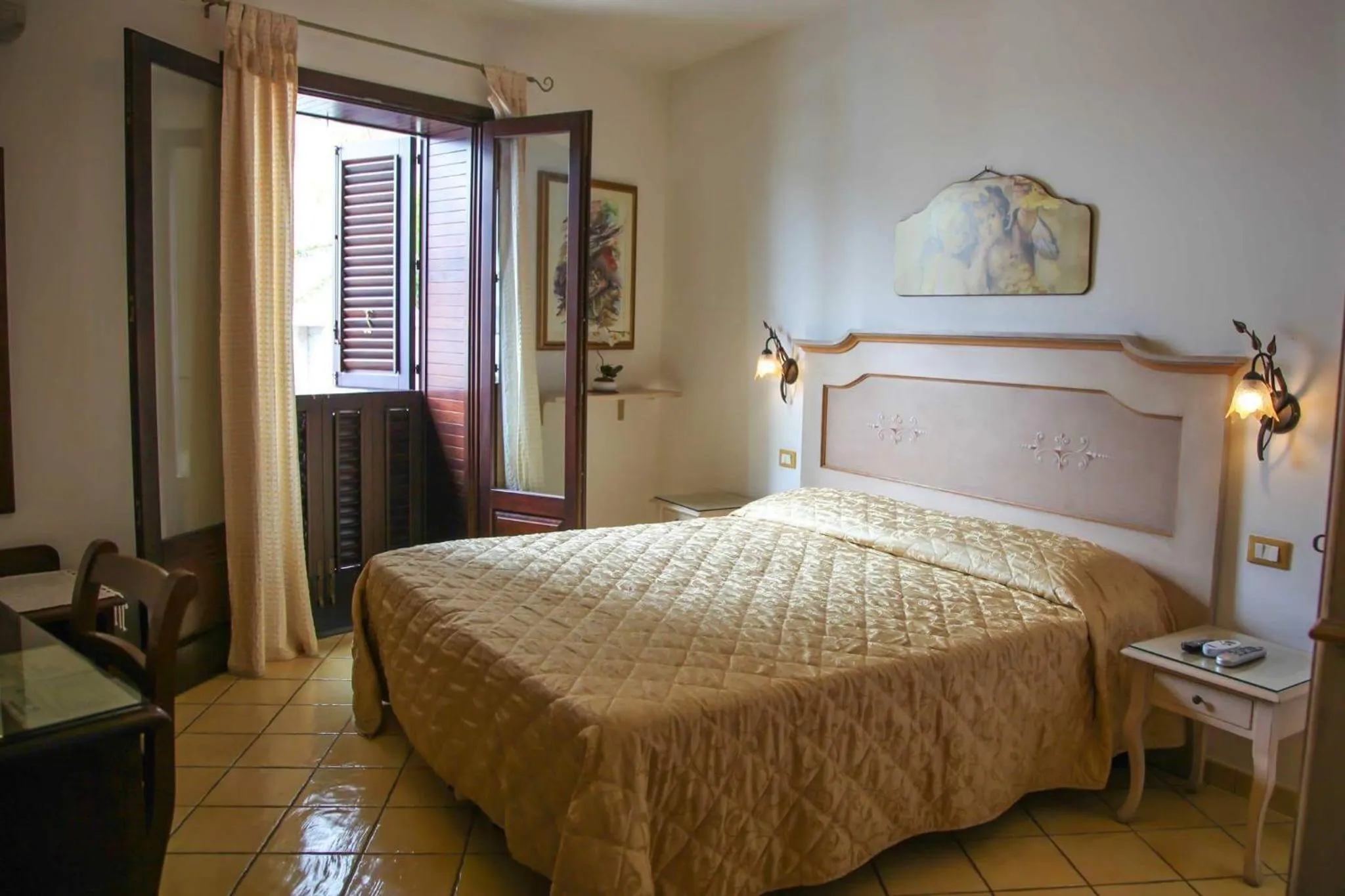 Bed in B&B Alta Marea Lipari