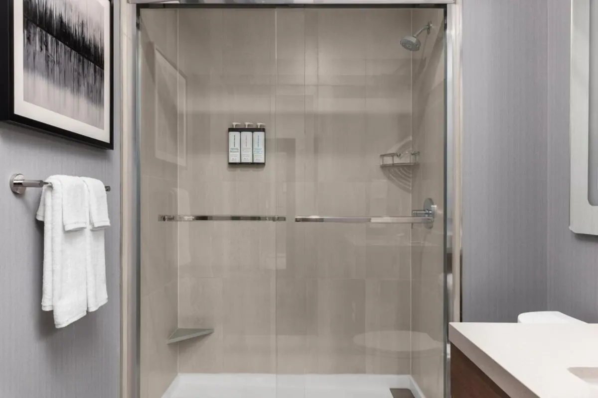 Bathroom in Hyatt House Mississauga / Airport Corp Center