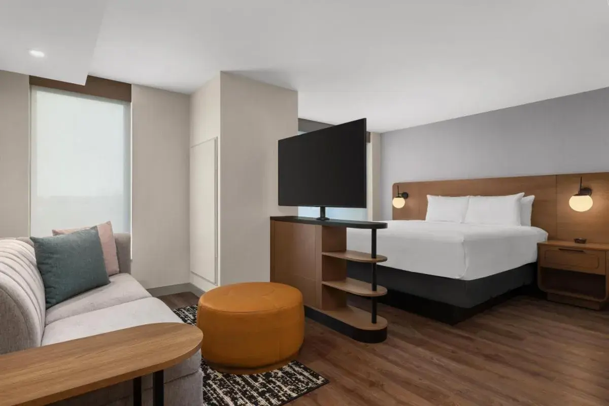 King Studio Suite with Sofa Bed in Hyatt House Mississauga / Airport Corp Center King Studio Suite with Sofa Bed in Hyatt House Mississauga / Airport Corp Center