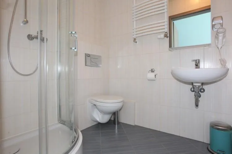 Shower in Hostel Browar Jedlinka